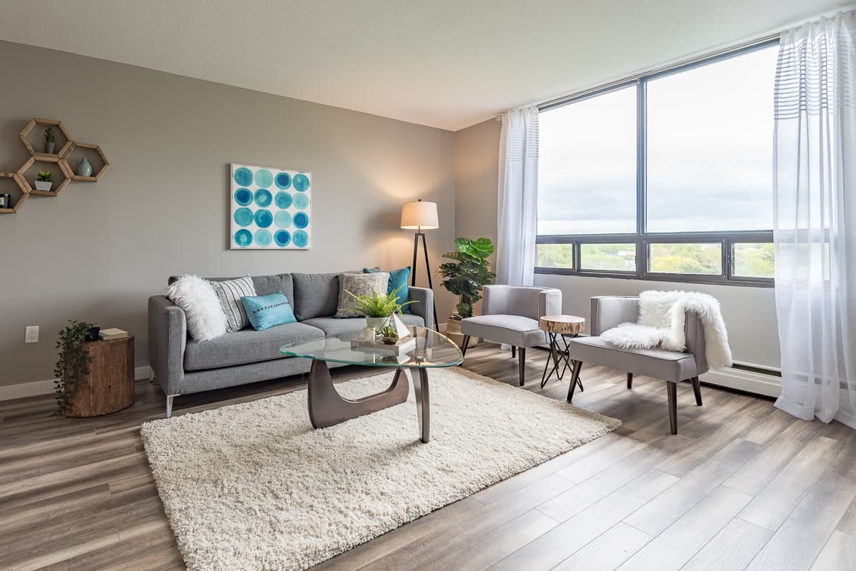 Hazelview Properties — 809 - Photo 4