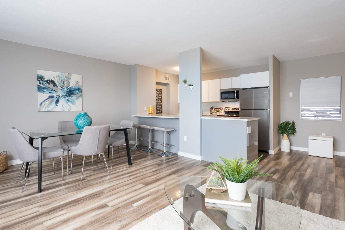 Hazelview Properties — 809 - Photo 1