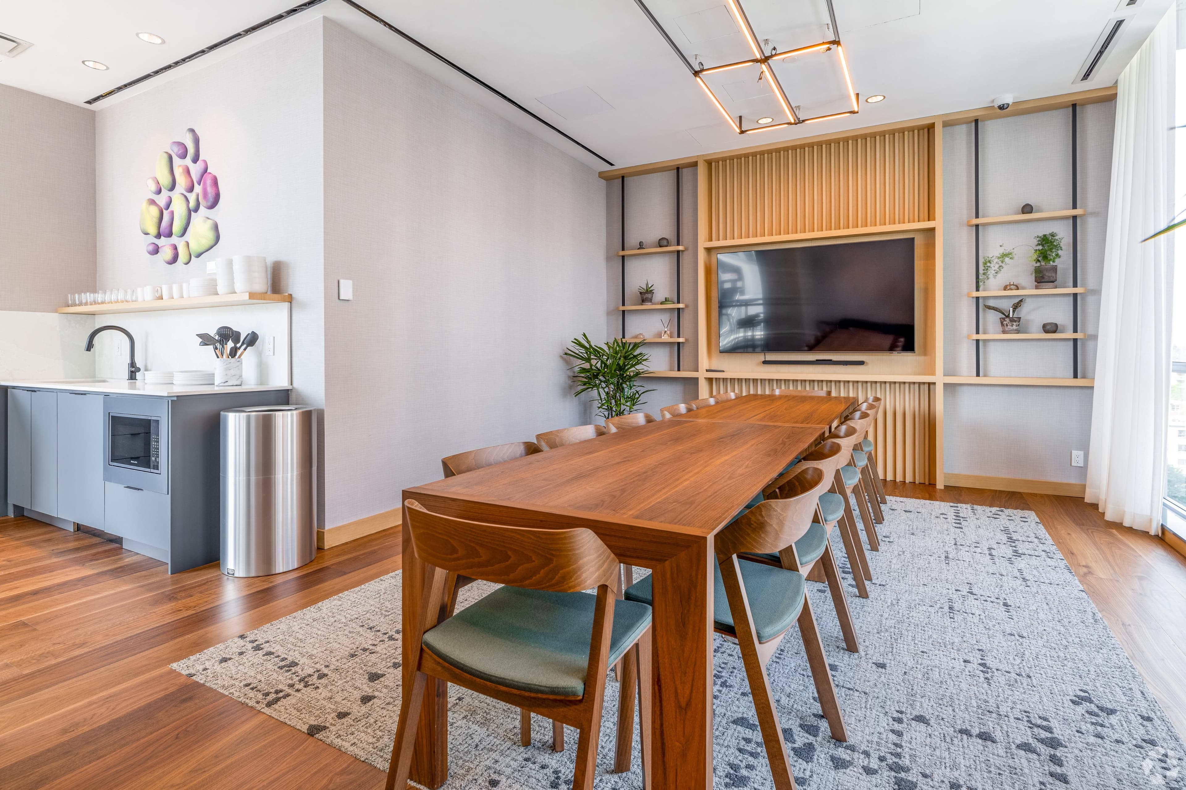 Hazelview Properties — 2 Bed - Photo 16