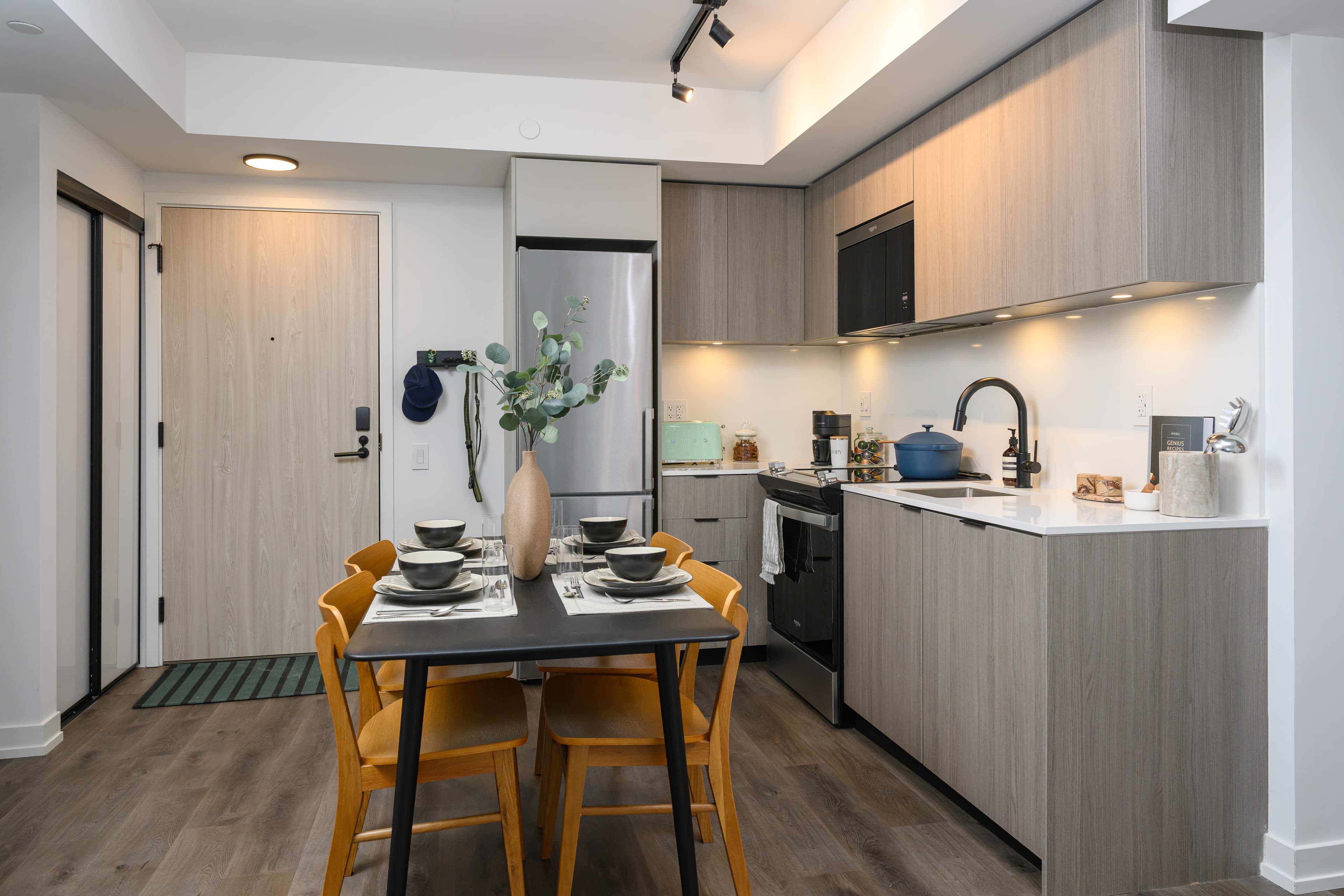 Hazelview Properties — 2 Bed - Photo 47