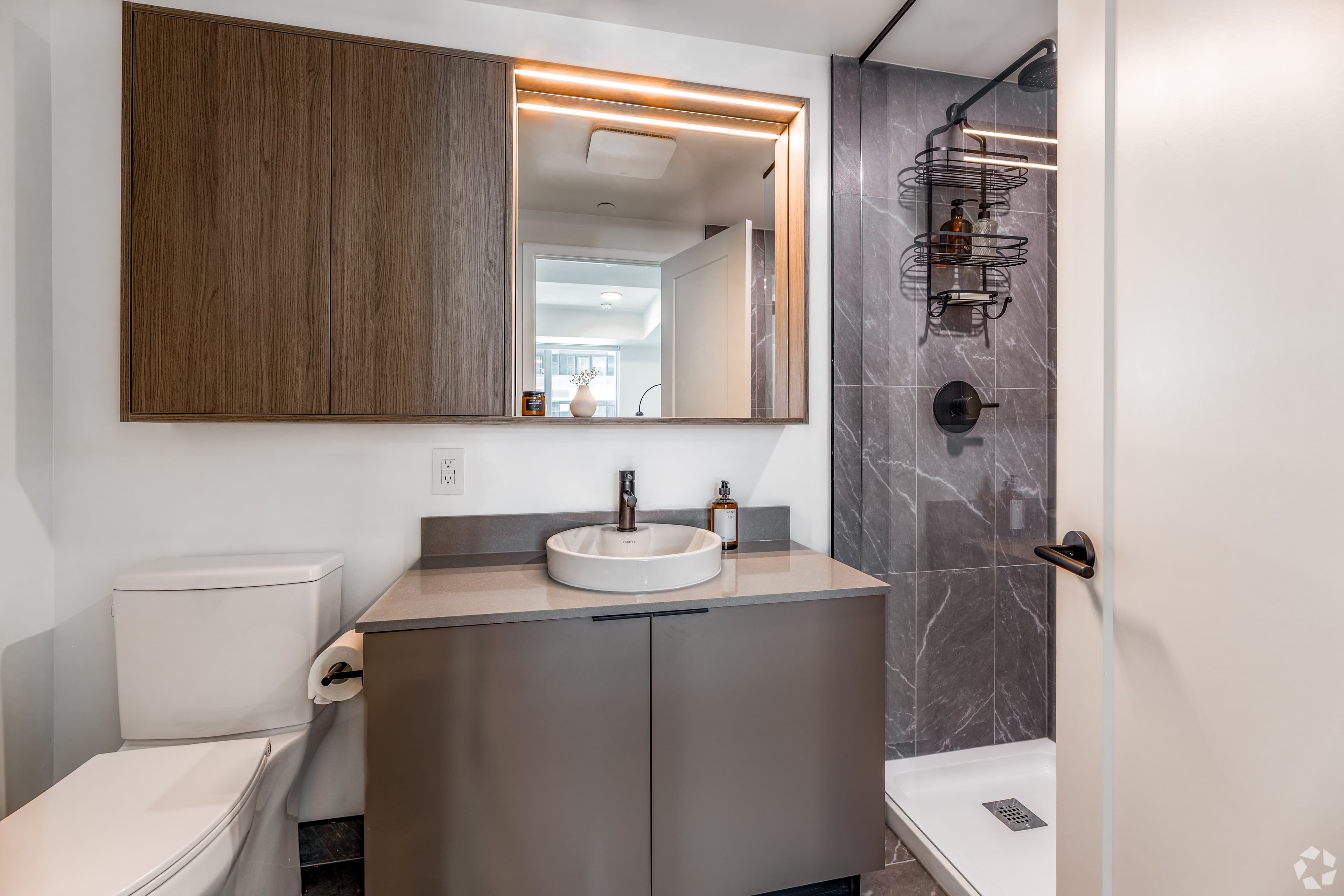 Hazelview Properties — 2 Bed - Photo 8