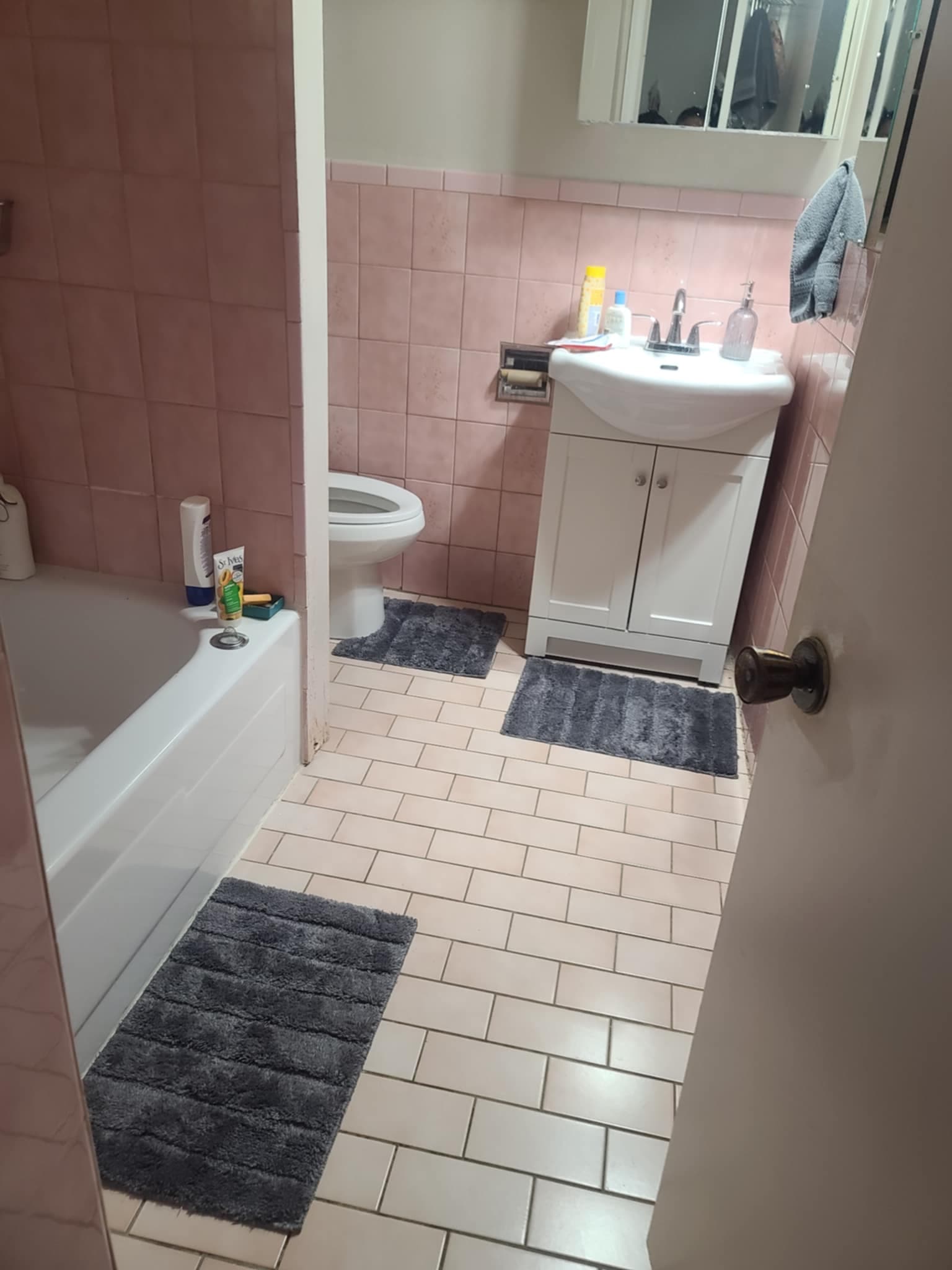 PropertyGuys.com — 1 Bedroom(s) and 1 Bathroom(s) - Photo 6