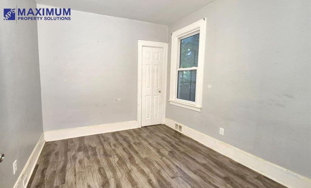Maximum Property Solutions — 4 Bedroom(s) and 2 Bathroom(s) - Photo 9