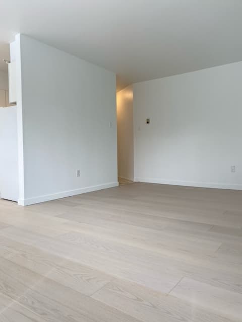 Reliance Properties - Photo 11