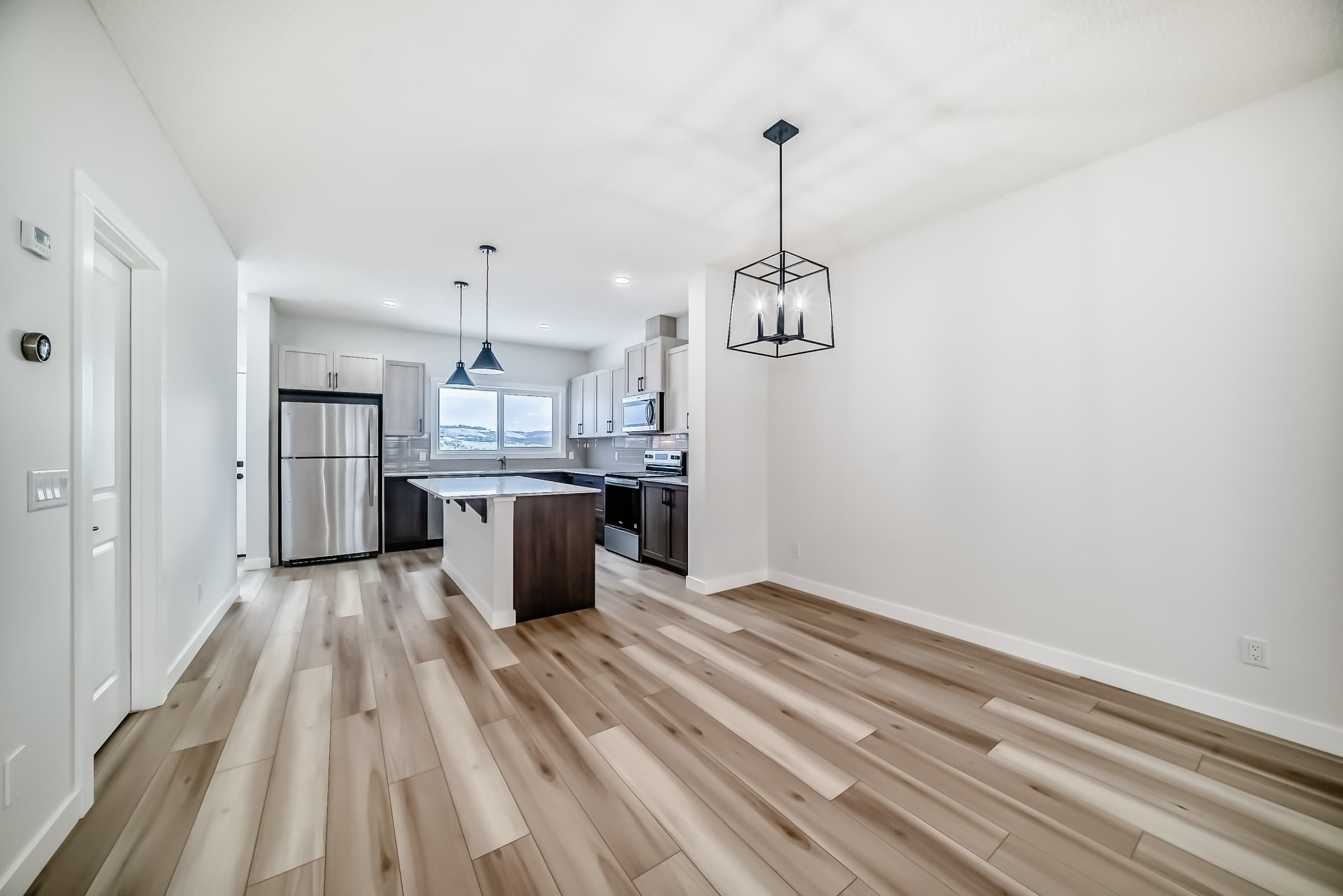 Equium Group — 3 Bedroom(s) and 2.5 Bathroom(s) - Photo 2