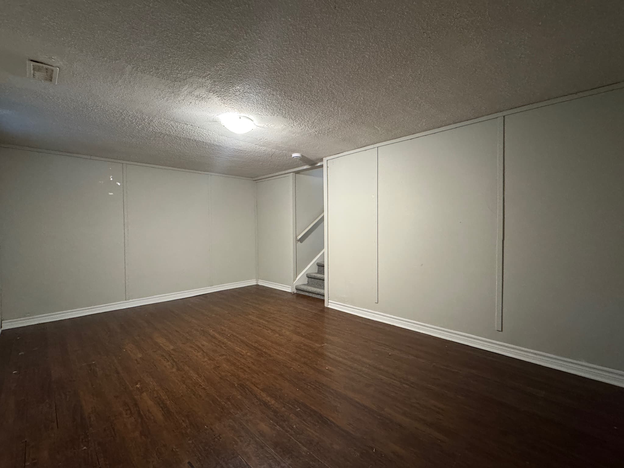 Whitehall Apartments — 14 - Photo 20