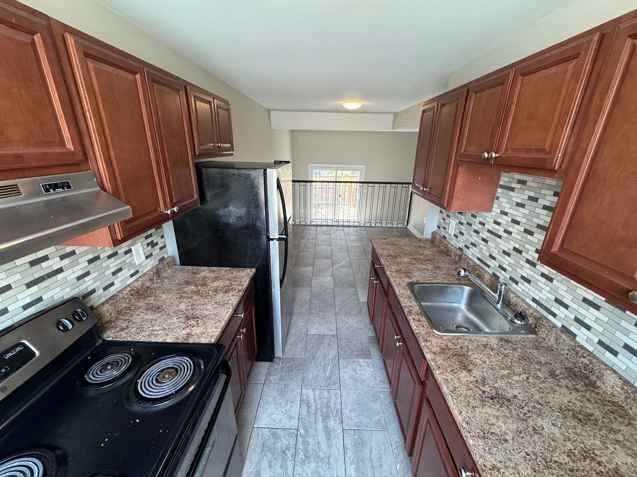 Whitehall Apartments — 14 - Photo 5