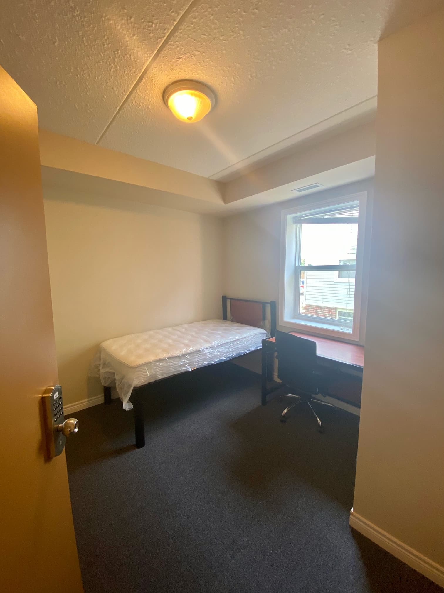 K-W Property Management — Room 3 - Unit 102 - Photo 32