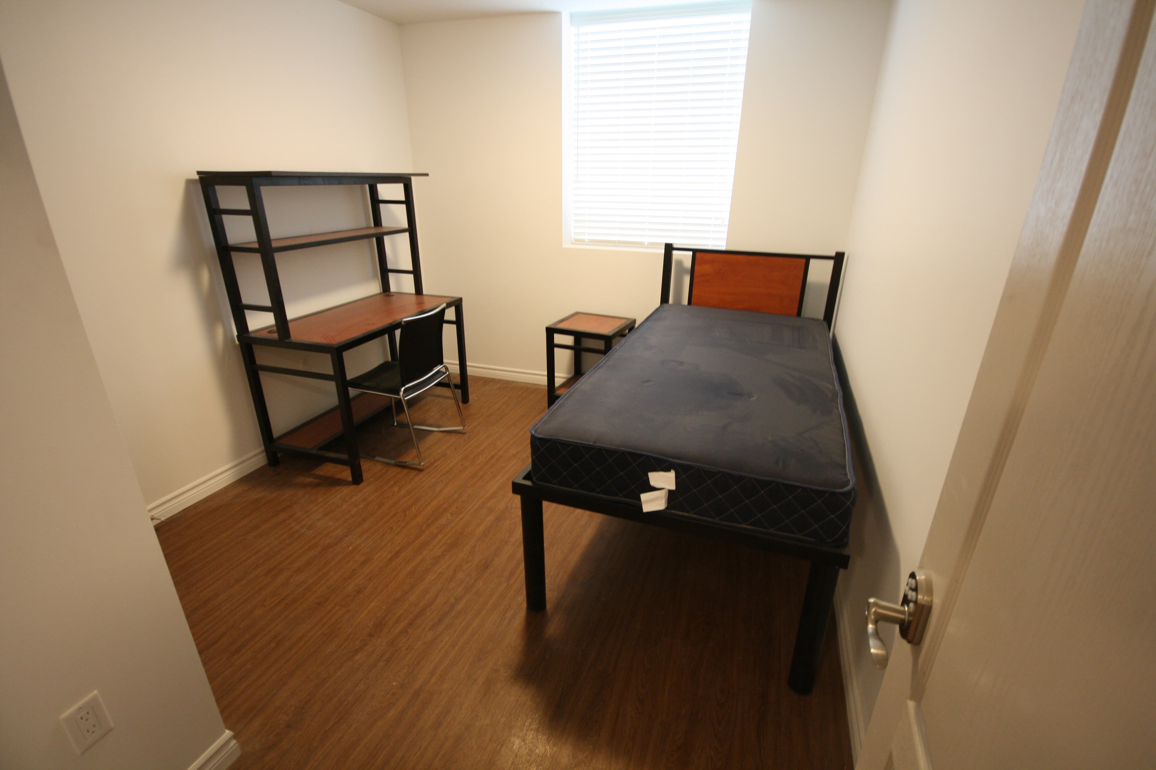 MainCline Executive Student rooms — 103-Room3 - Photo 76