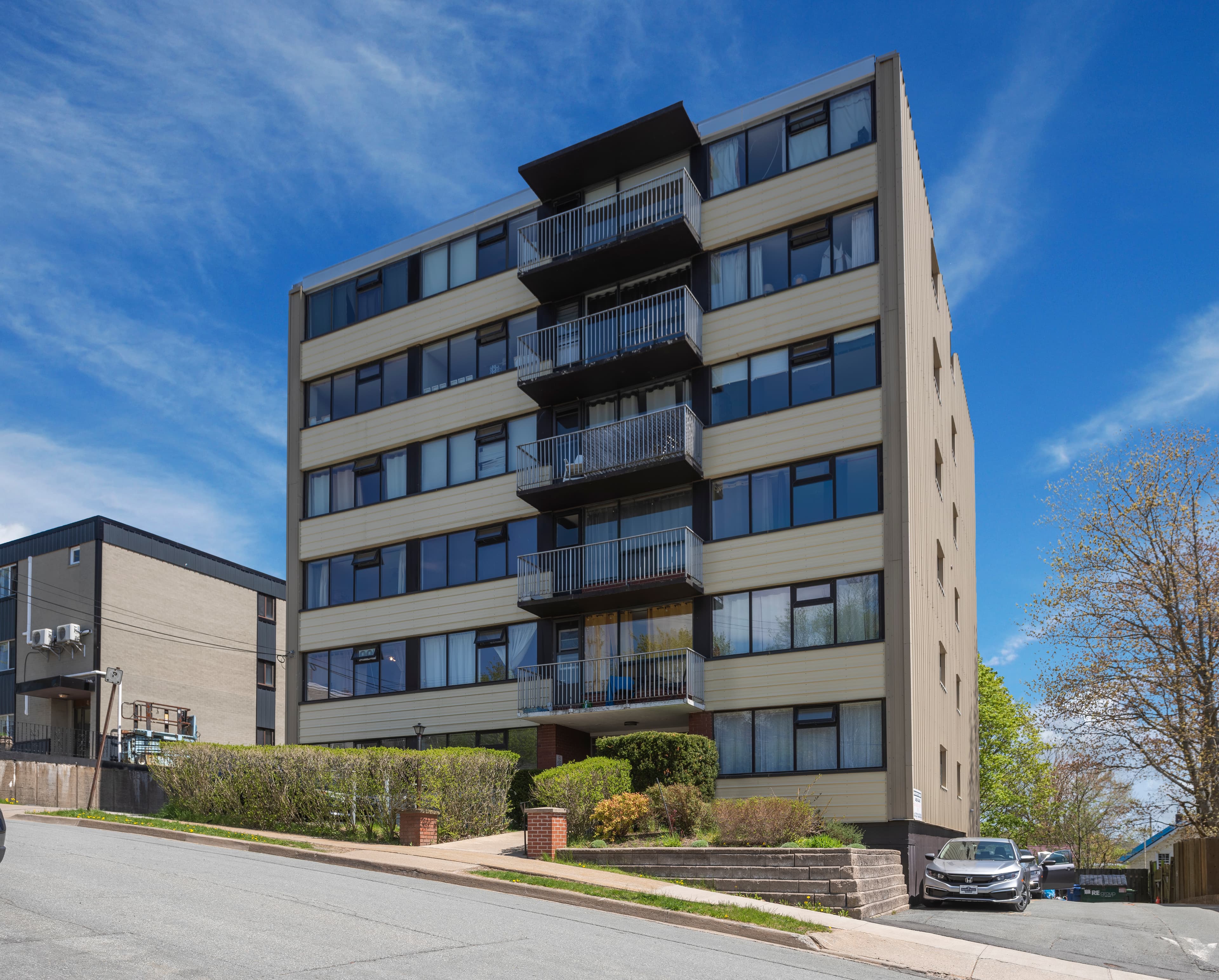 Urchin Property Management Inc. — 303 - Photo 1