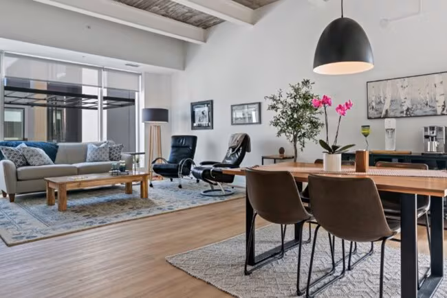 Strategic Group — 2 Bedroom - Photo 4
