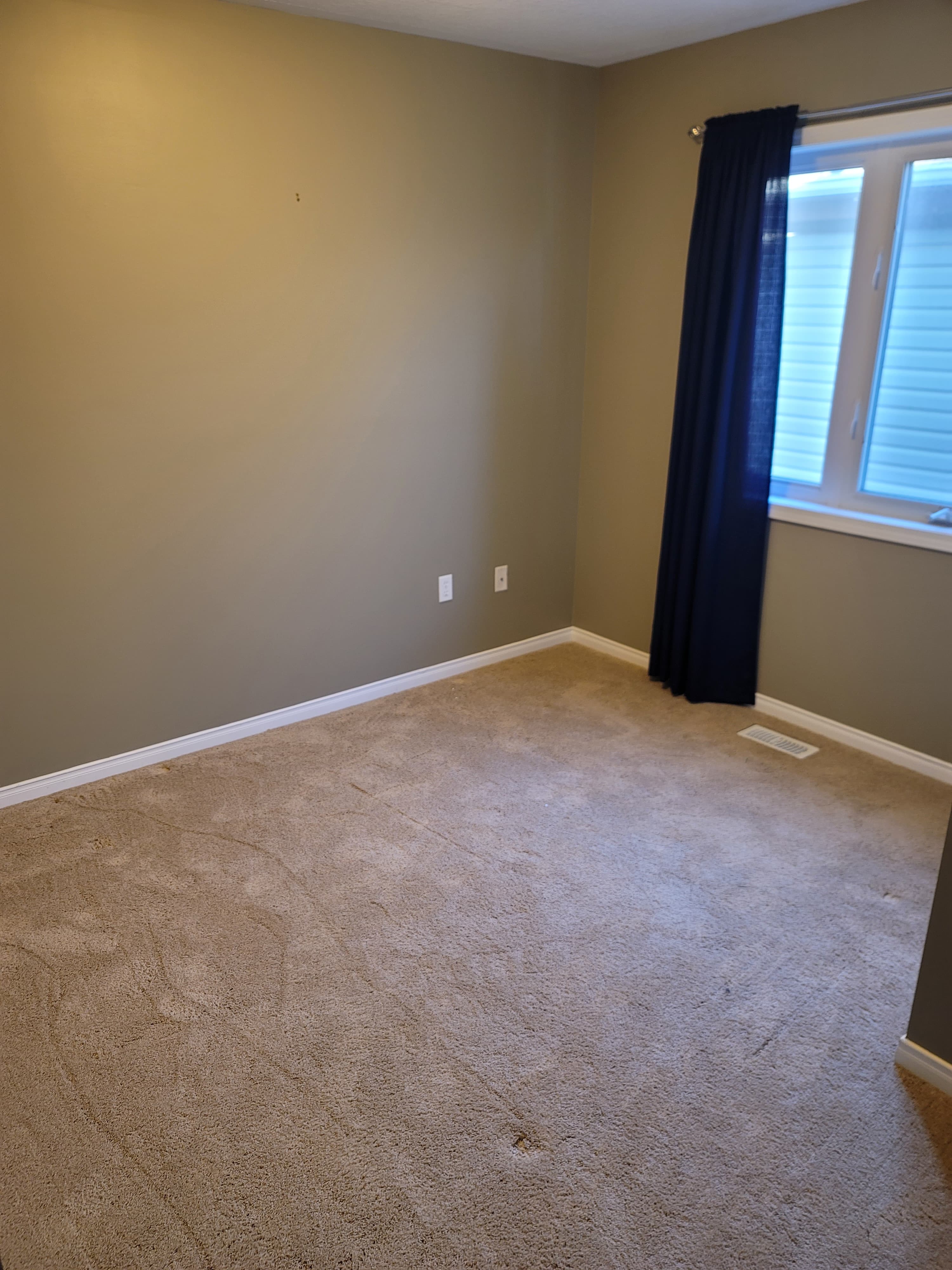 K-W Property Management — 4 Bedroom(s) and 2.5 Bathroom(s) - Photo 15