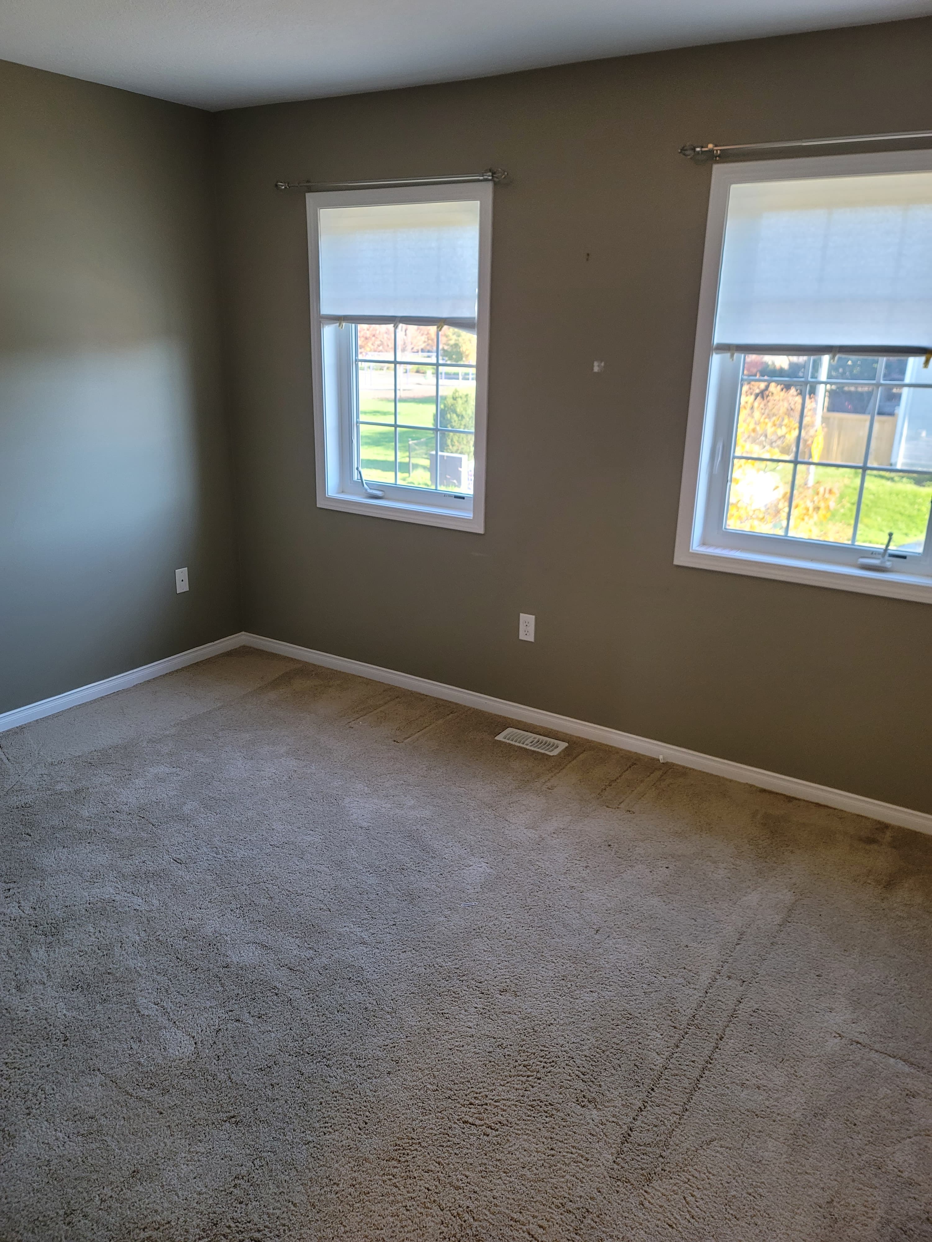 K-W Property Management — 4 Bedroom(s) and 2.5 Bathroom(s) - Photo 6