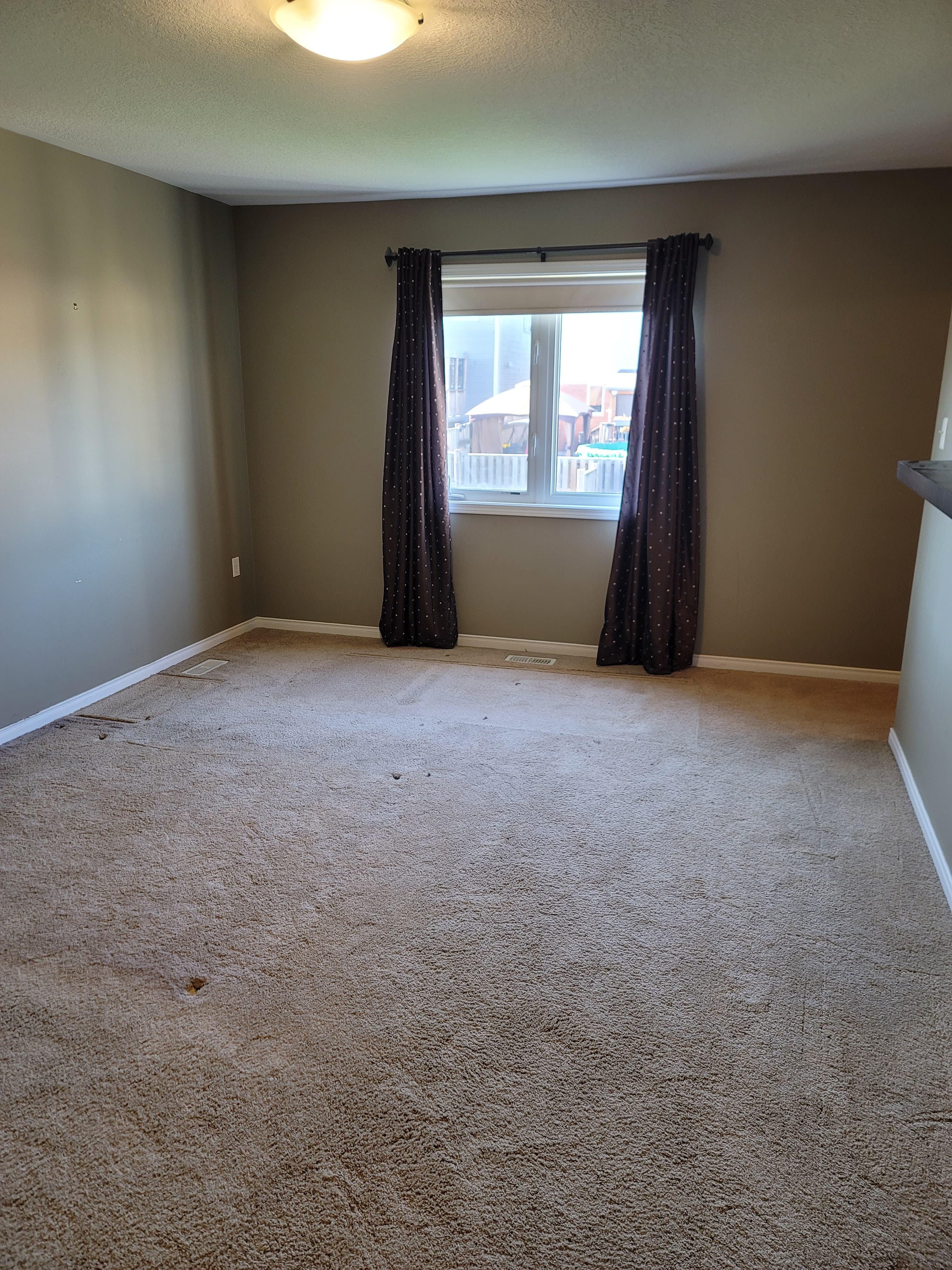 K-W Property Management — 4 Bedroom(s) and 2.5 Bathroom(s) - Photo 5