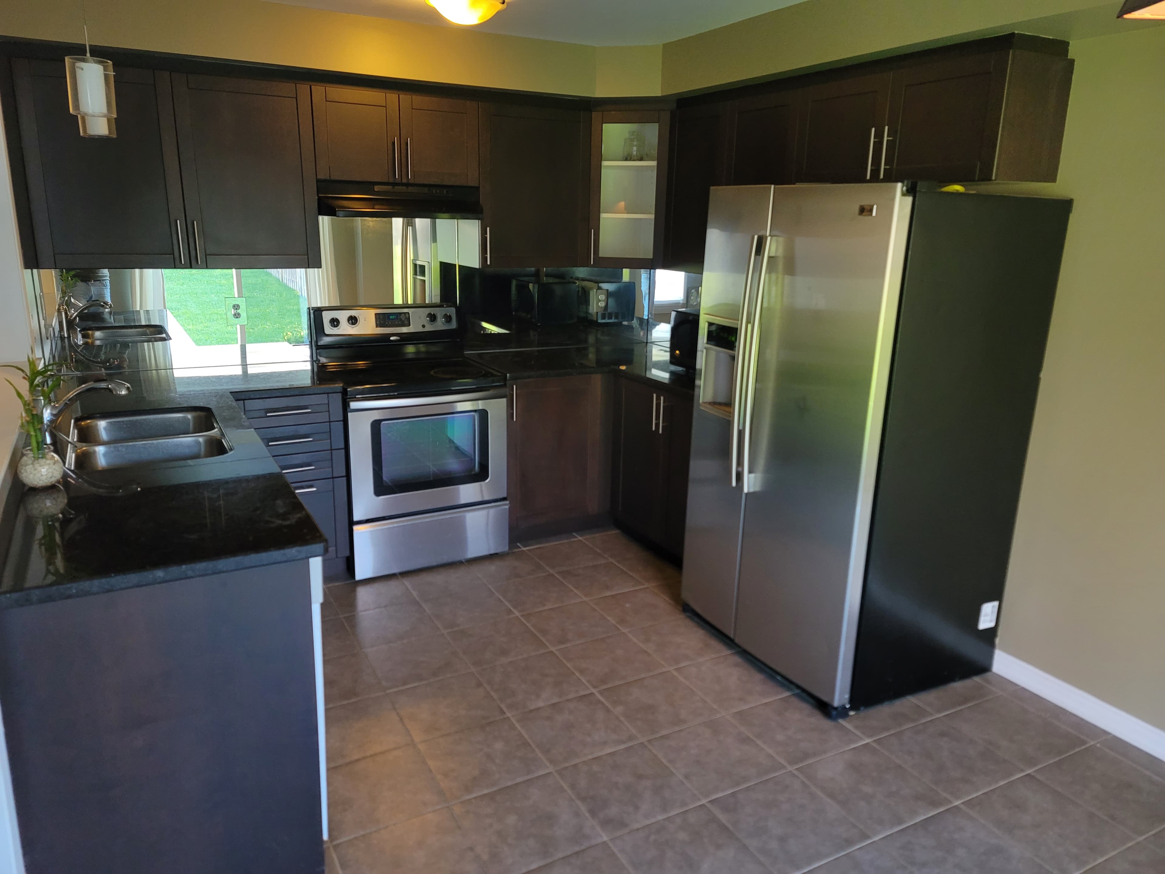 K-W Property Management — 4 Bedroom(s) and 2.5 Bathroom(s) - Photo 9