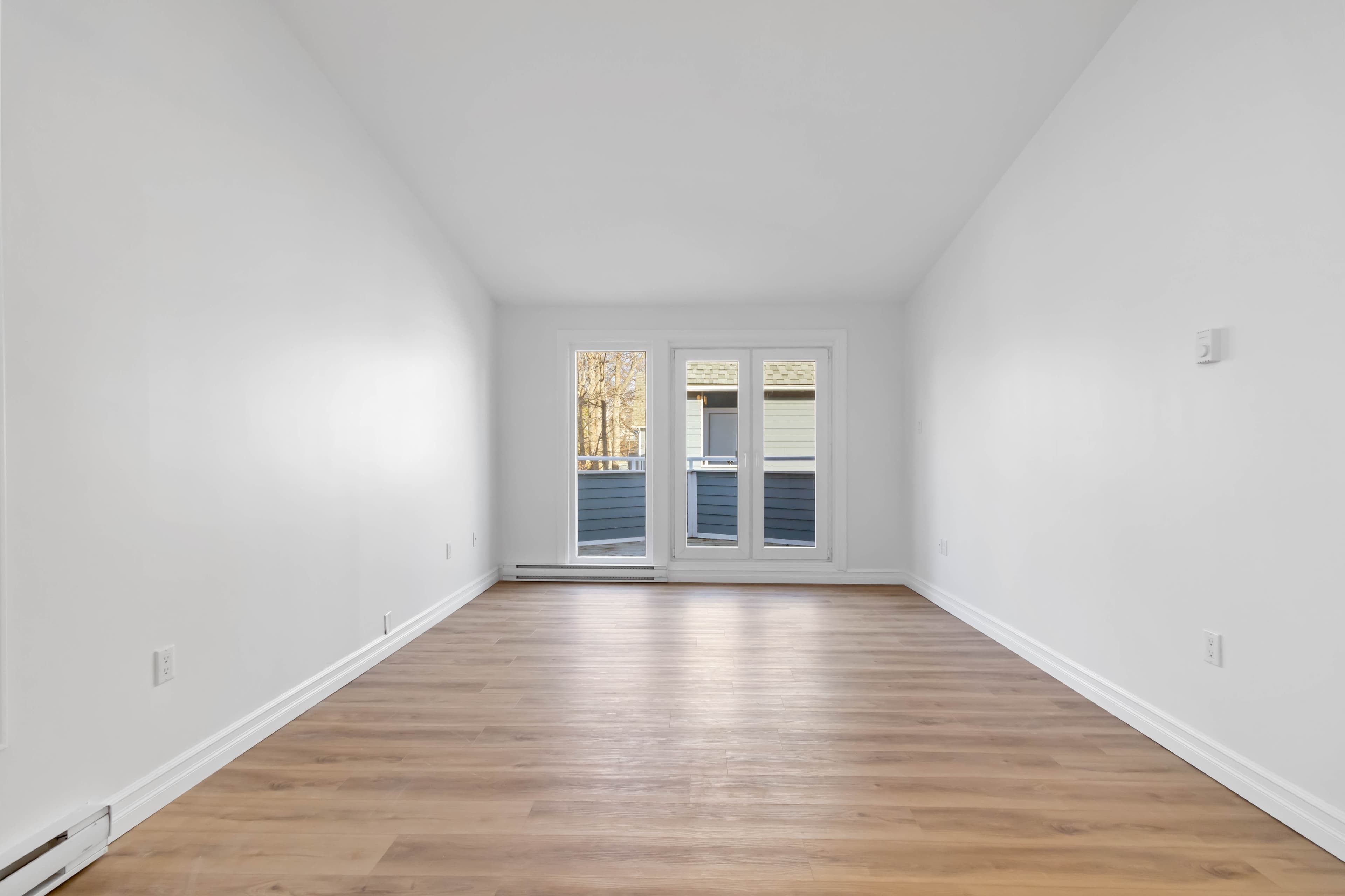 horizon court properties — 705 - Photo 2