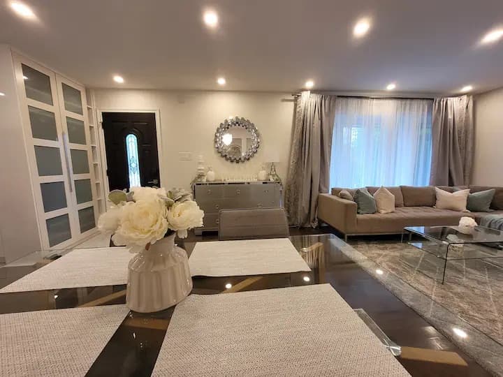 Rhenti — 3 Bedroom(s) and 1.5 Bathroom(s) - Photo 3