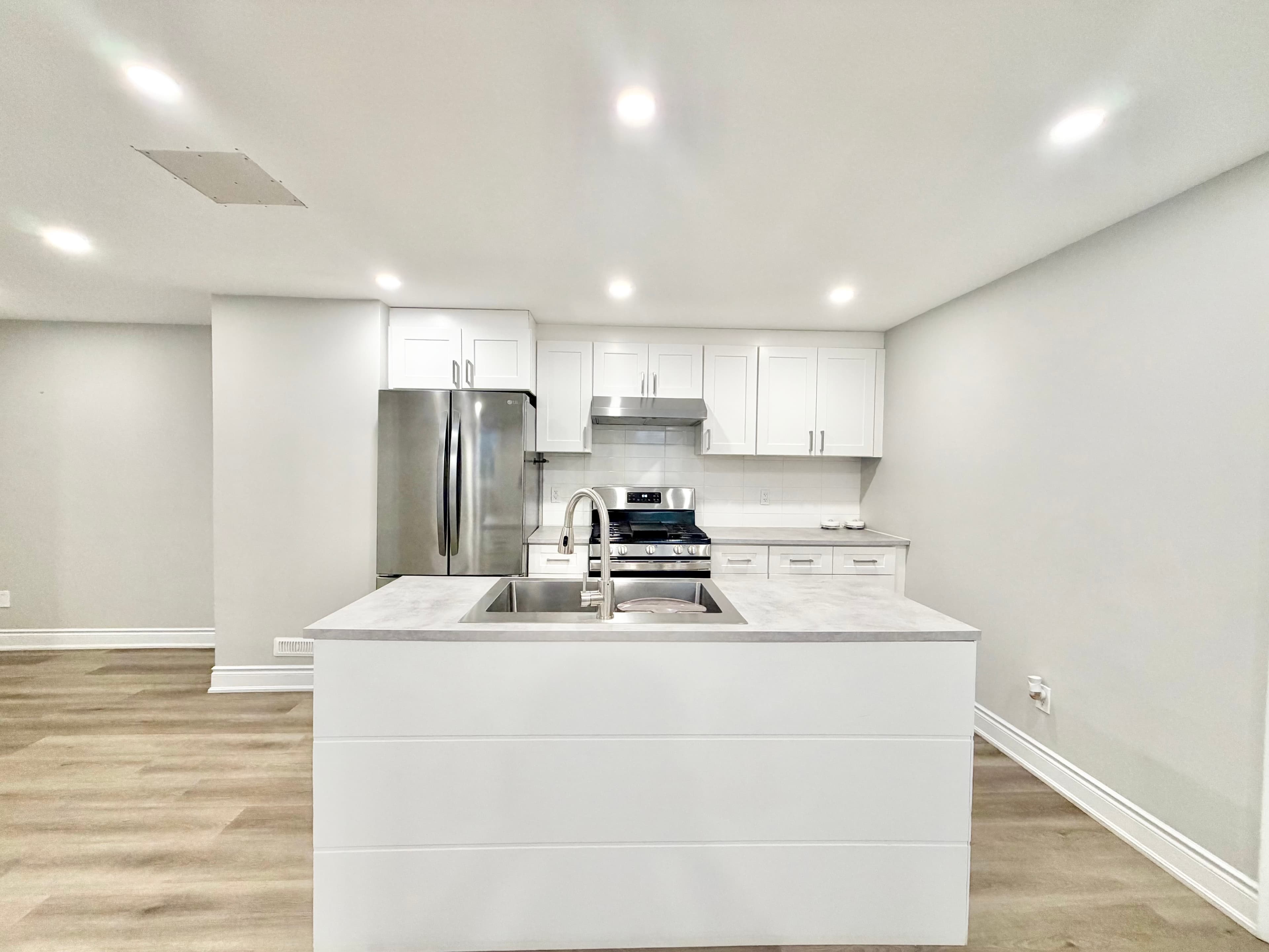 Metra Leasing — 2 Bedroom(s) and 1 Bathroom(s) - Photo 7