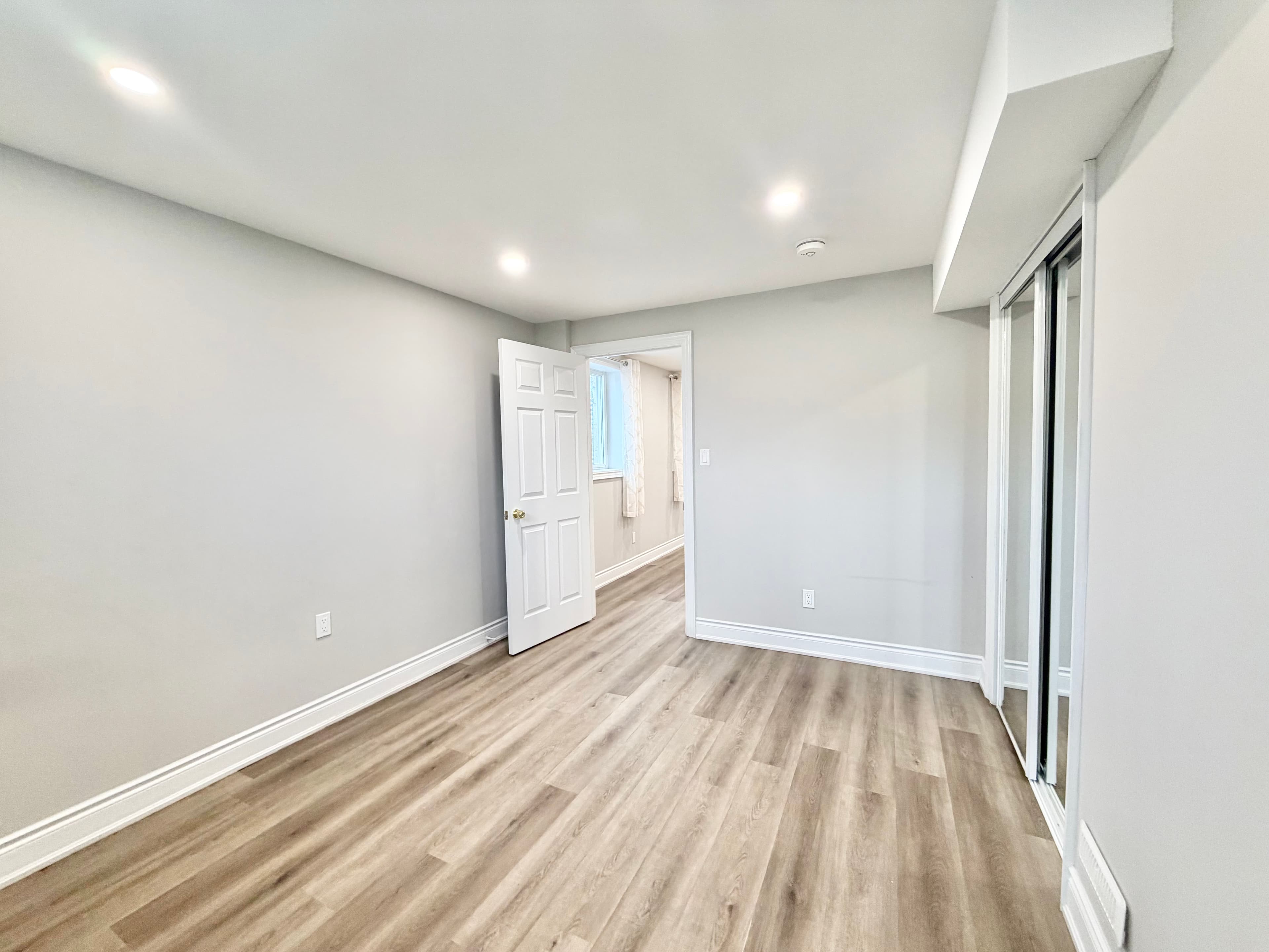 Metra Leasing — 2 Bedroom(s) and 1 Bathroom(s) - Photo 10