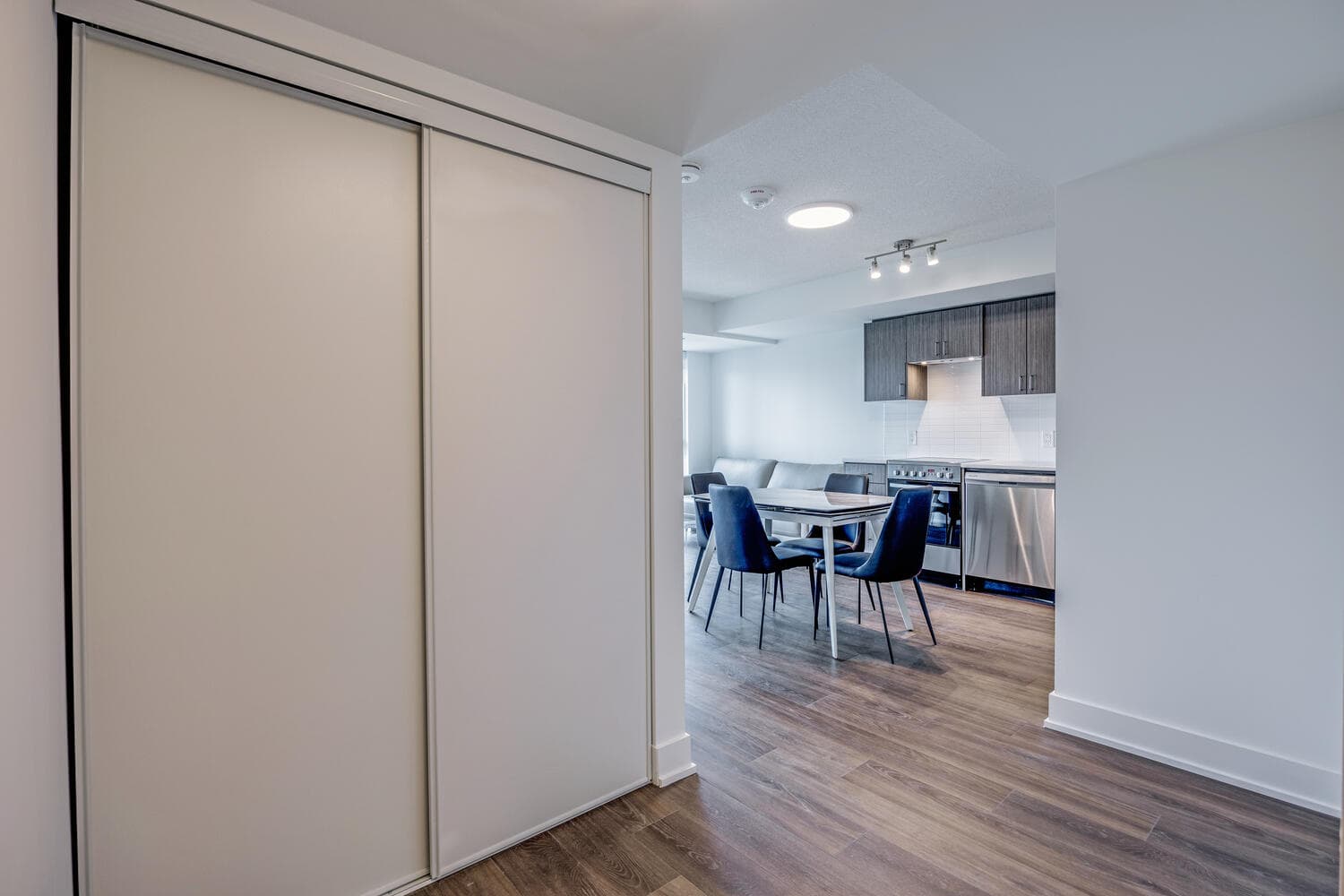 Cedarmount Capital - Photo 4