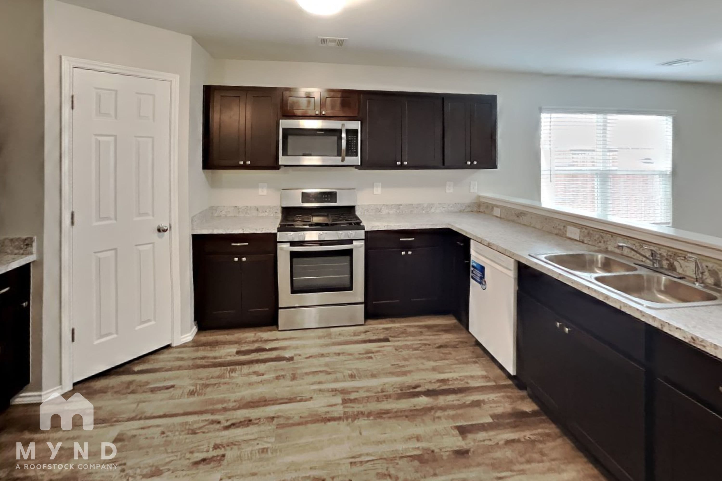 MYND — 4 Bedroom(s) and 2 Bathroom(s) - Photo 6