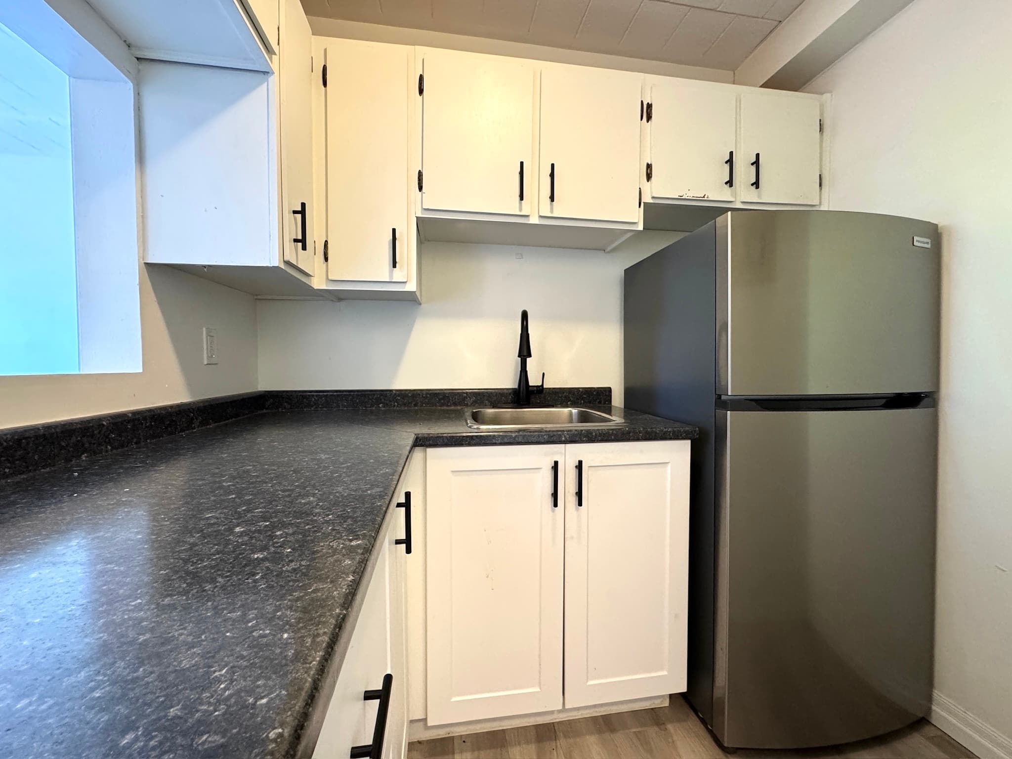 Whitehall Apartments — 103 - Photo 5