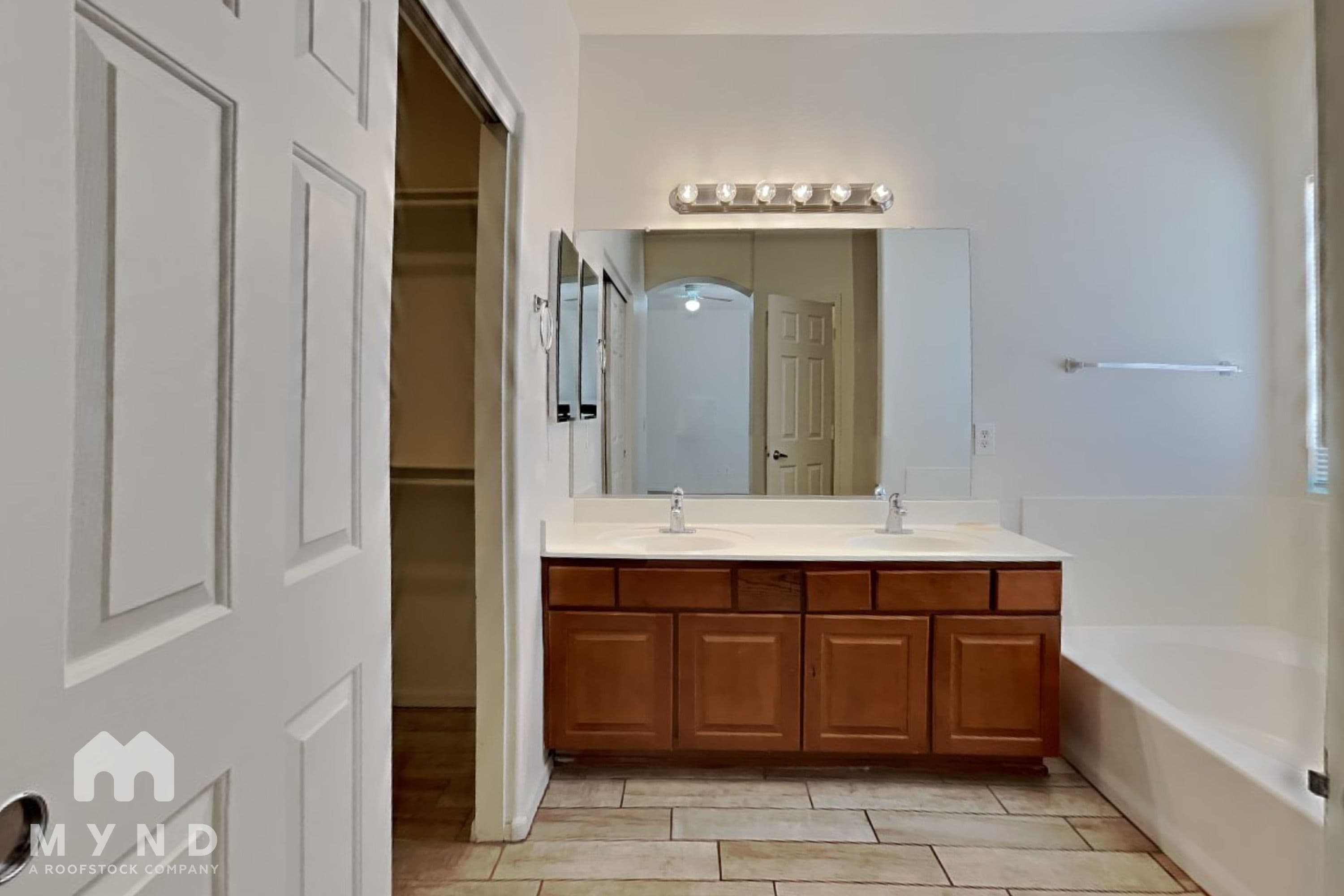 MYND — 4 Bedroom(s) and 2 Bathroom(s) - Photo 11