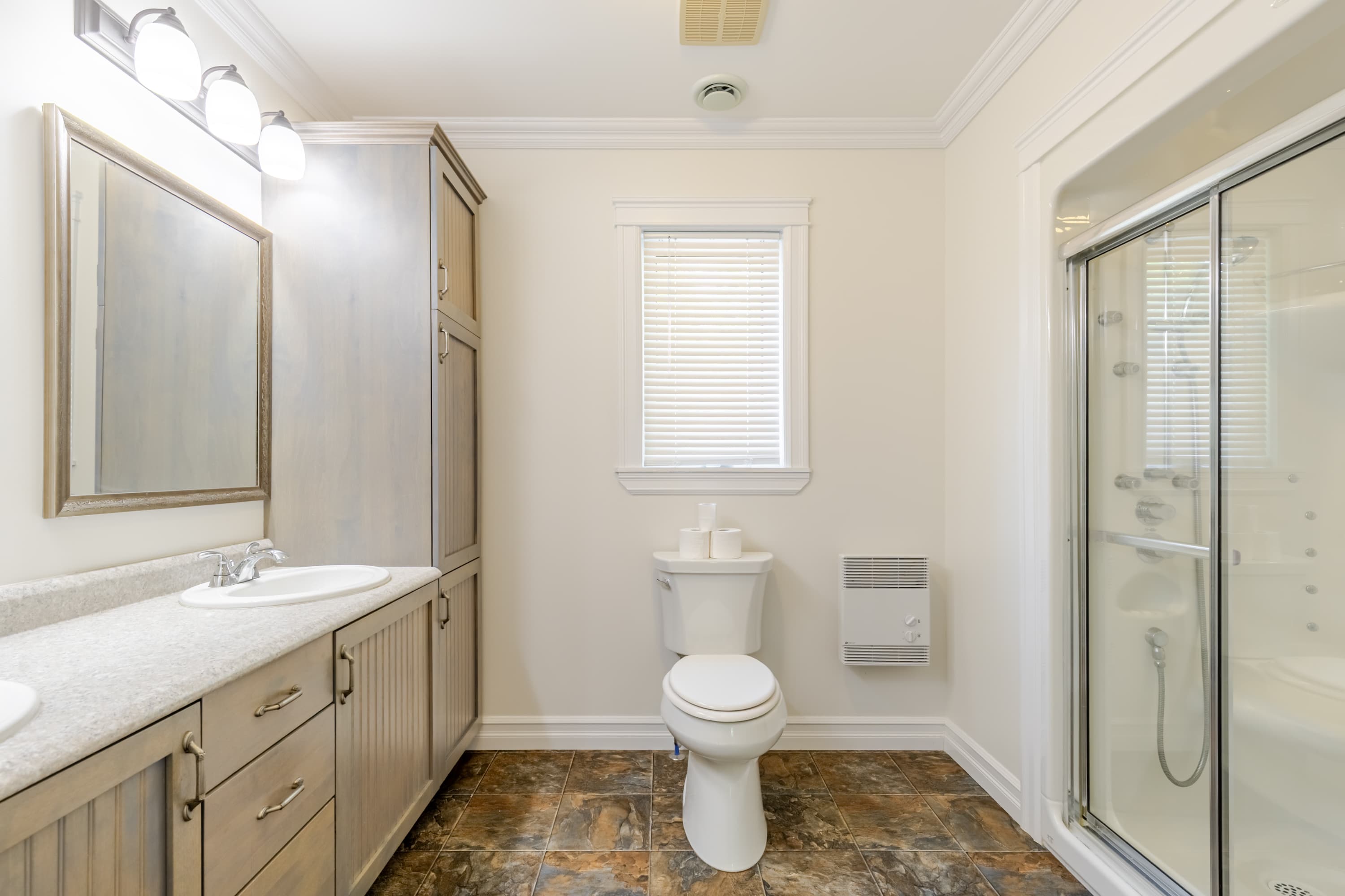 Fredericton Property Management — 3 Bedroom(s) and 3 Bathroom(s) - Photo 13