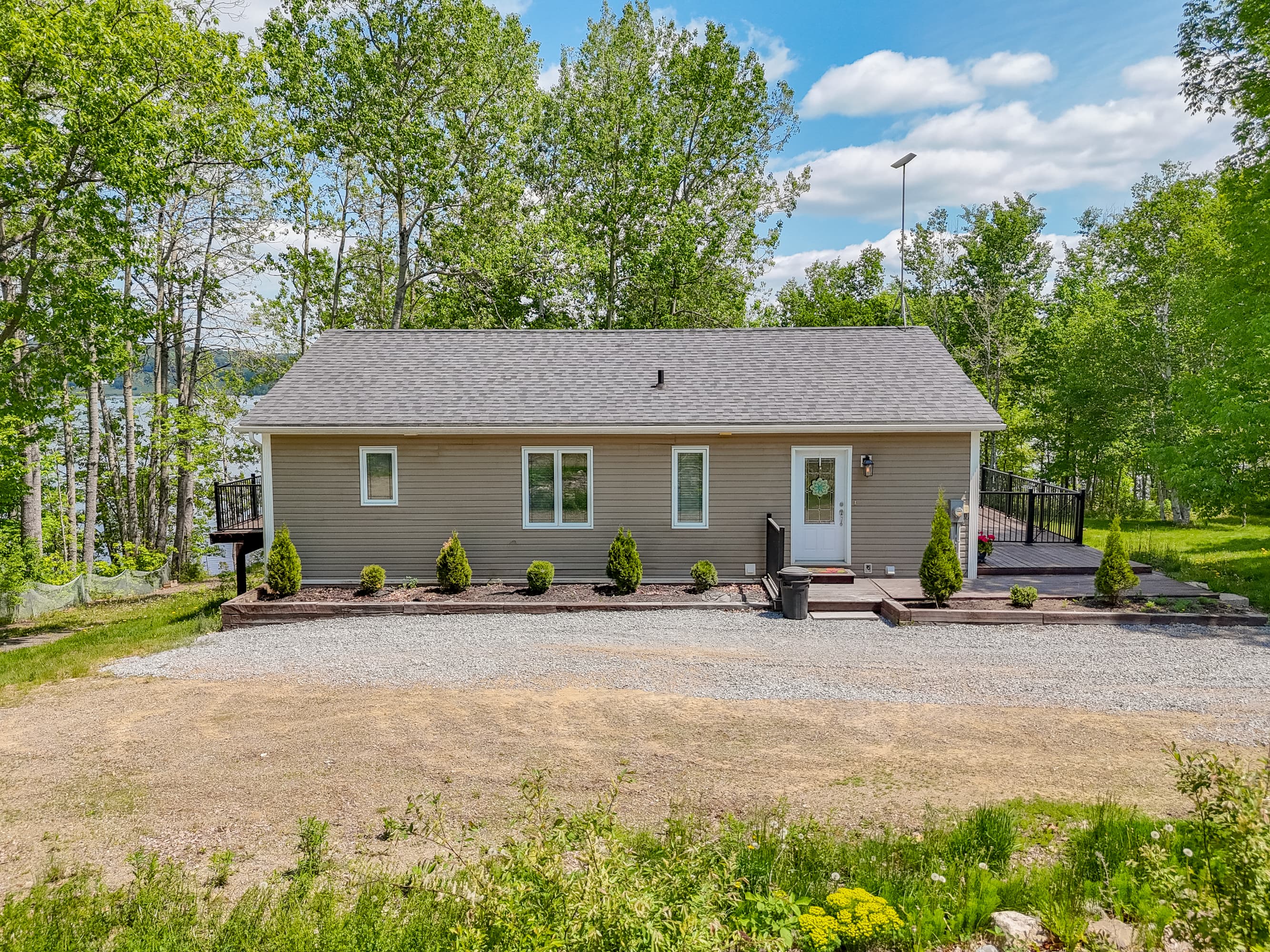 Fredericton Property Management — 3 Bedroom(s) and 3 Bathroom(s) - Photo 2