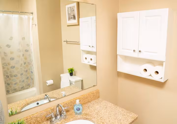 Rhenti — 4 Bedroom(s) and 3 Bathroom(s) - Photo 11