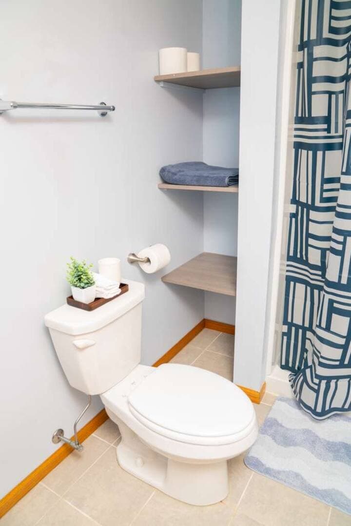Rhenti — 4 Bedroom(s) and 3 Bathroom(s) - Photo 24