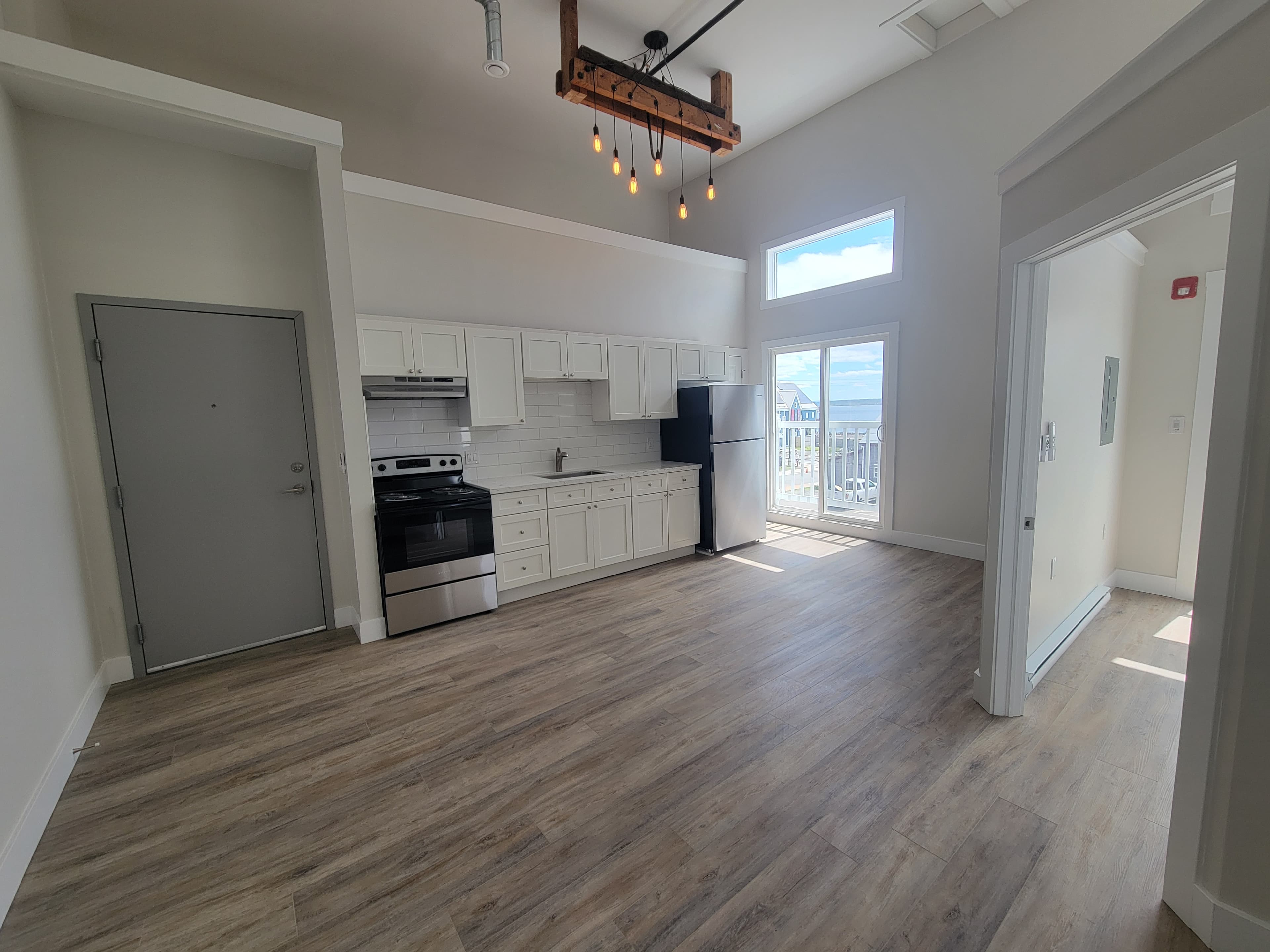 The Palace Apartments — Apt3 - Photo 35