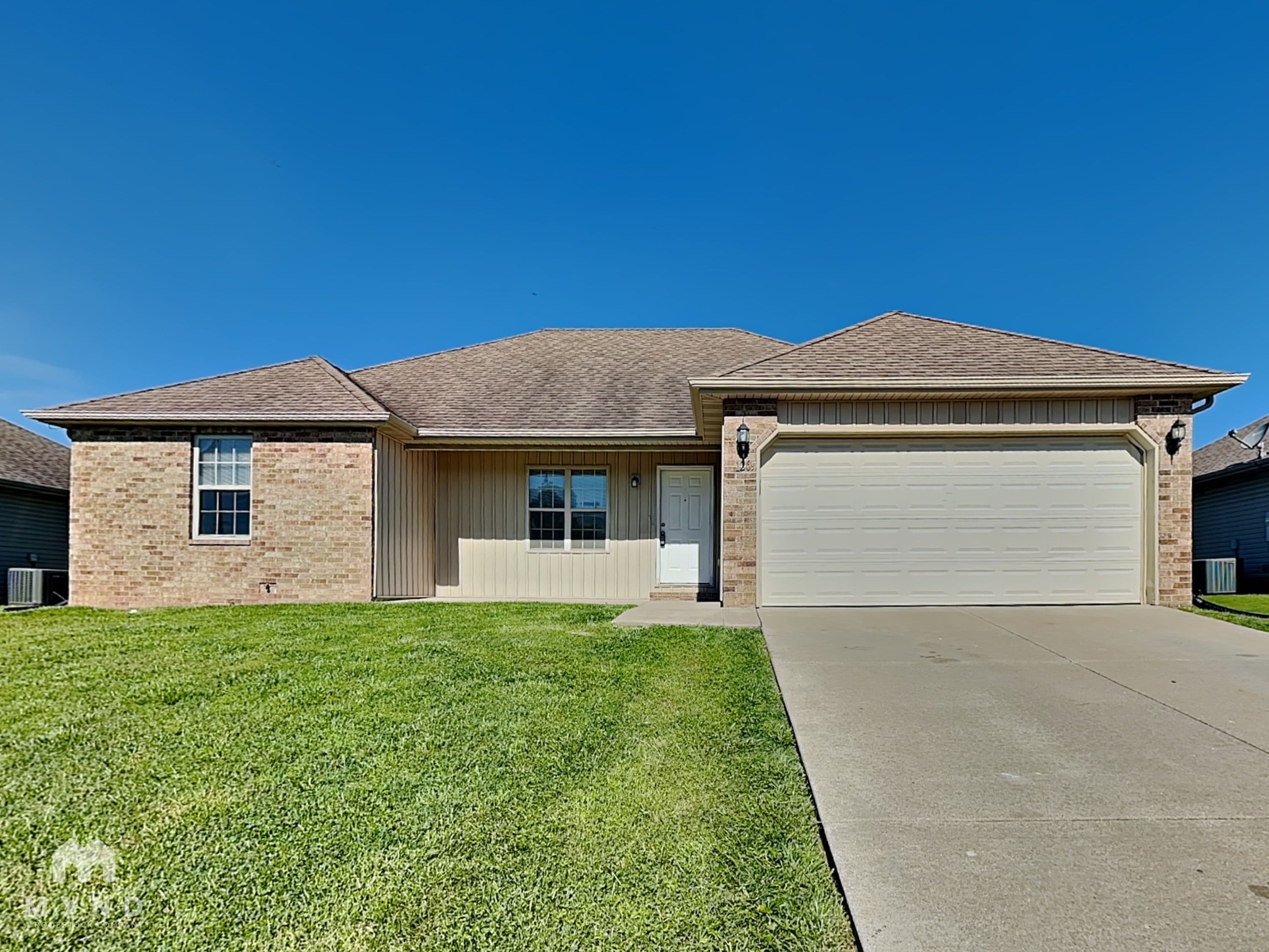 MYND — 4 Bedroom(s) and 2 Bathroom(s) - Photo 2