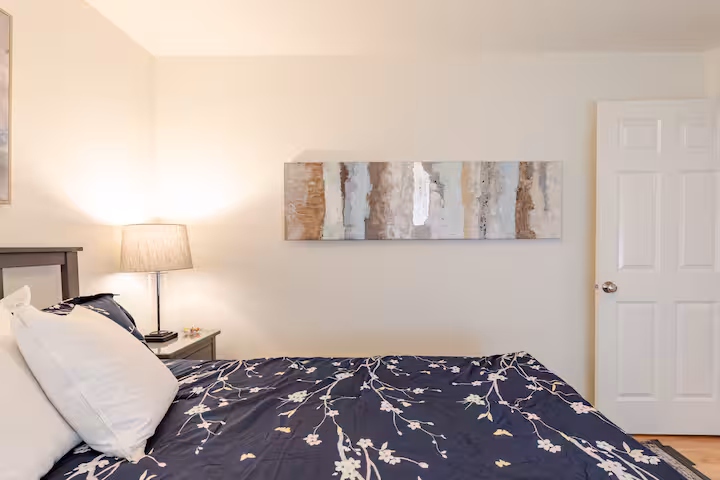 Rhenti — 4 Bedroom(s) and 2 Bathroom(s) - Photo 12