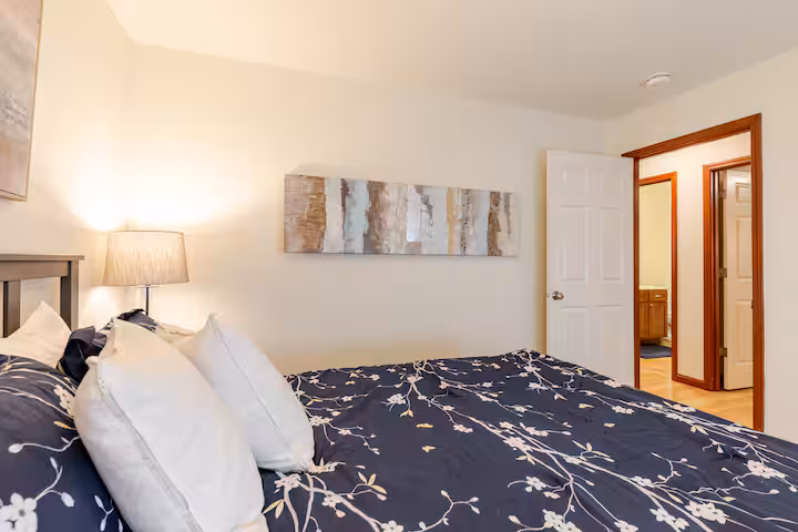 Rhenti — 4 Bedroom(s) and 2 Bathroom(s) - Photo 13