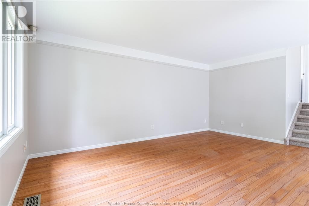 Maximum Property Solutions — 3 Bedroom(s) and 1 Bathroom(s) - Photo 5