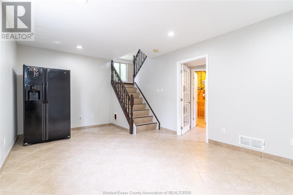 Maximum Property Solutions — 3 Bedroom(s) and 1 Bathroom(s) - Photo 21