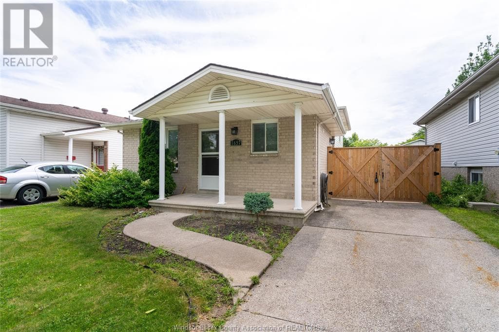 Maximum Property Solutions — 3 Bedroom(s) and 1 Bathroom(s)