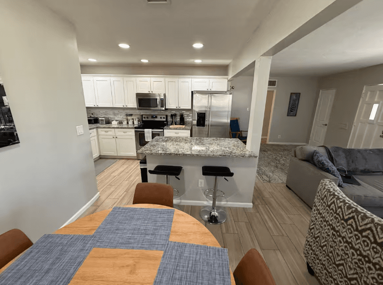 Rhenti — 2 Bedroom(s) and 2 Bathroom(s) - Photo 11