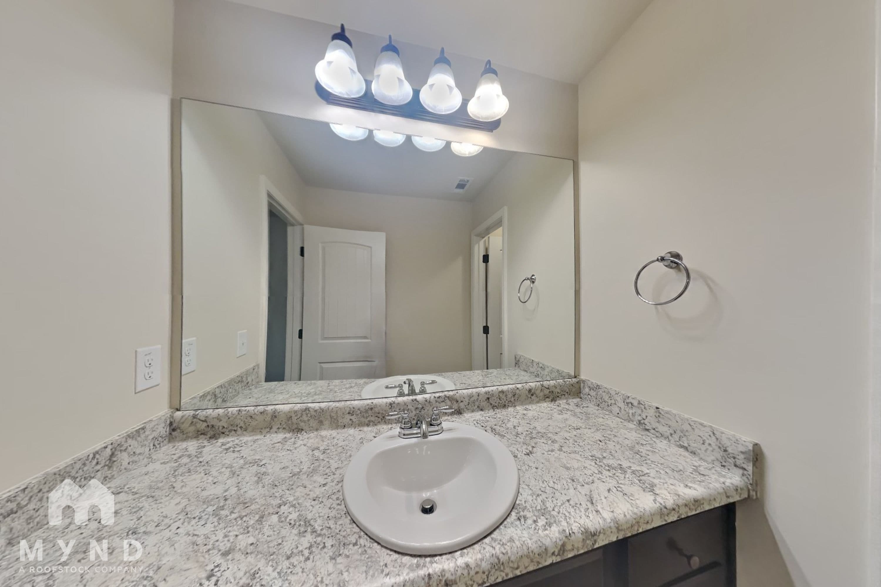 MYND — 4 Bedroom(s) and 2.5 Bathroom(s) - Photo 15