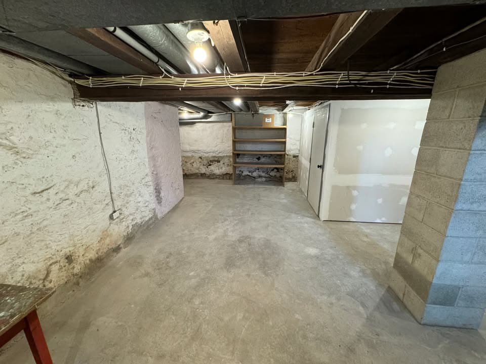 K-W Property Management — B - Photo 9