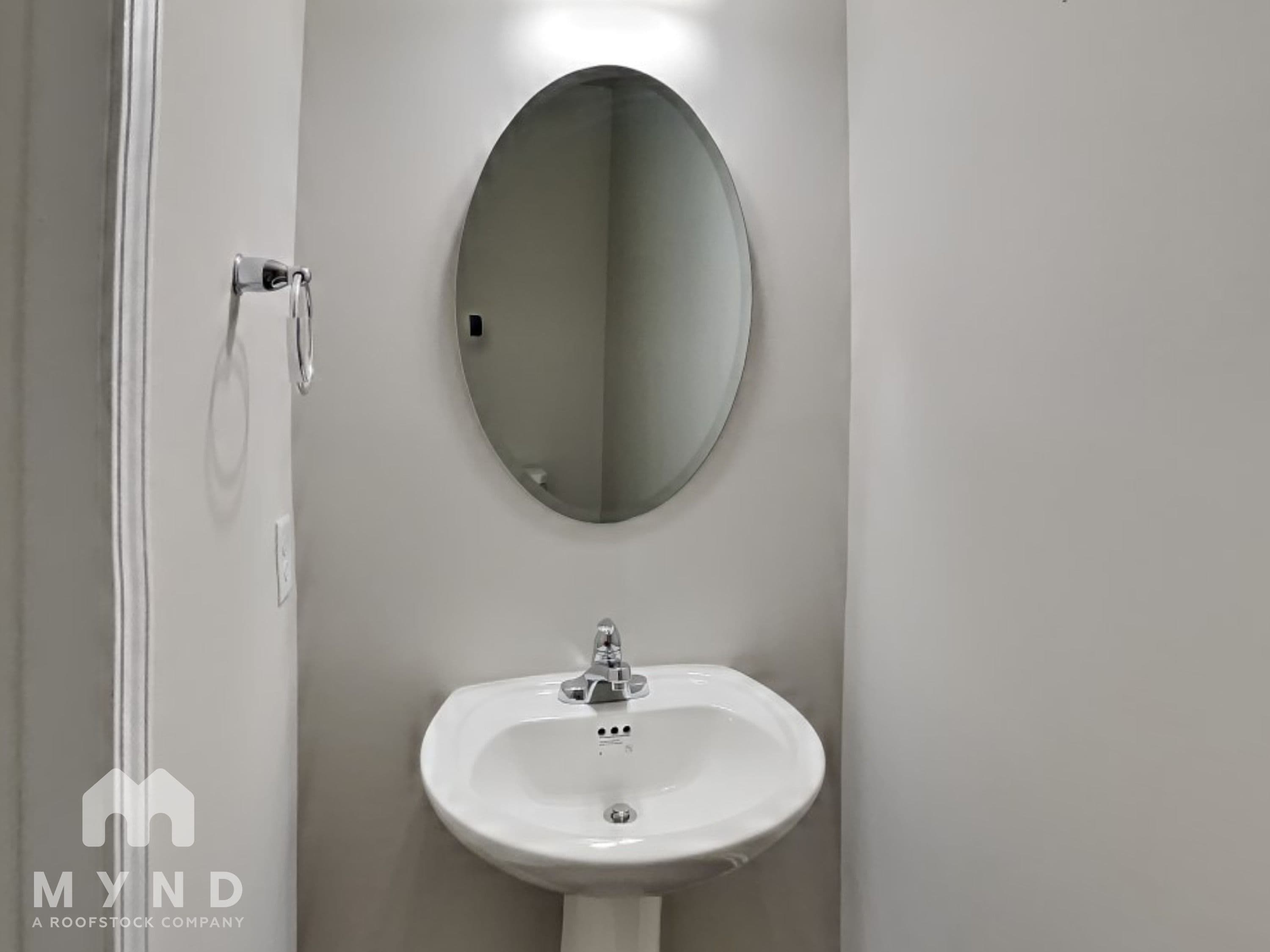 MYND — 3 Bedroom(s) and 2.5 Bathroom(s) - Photo 24
