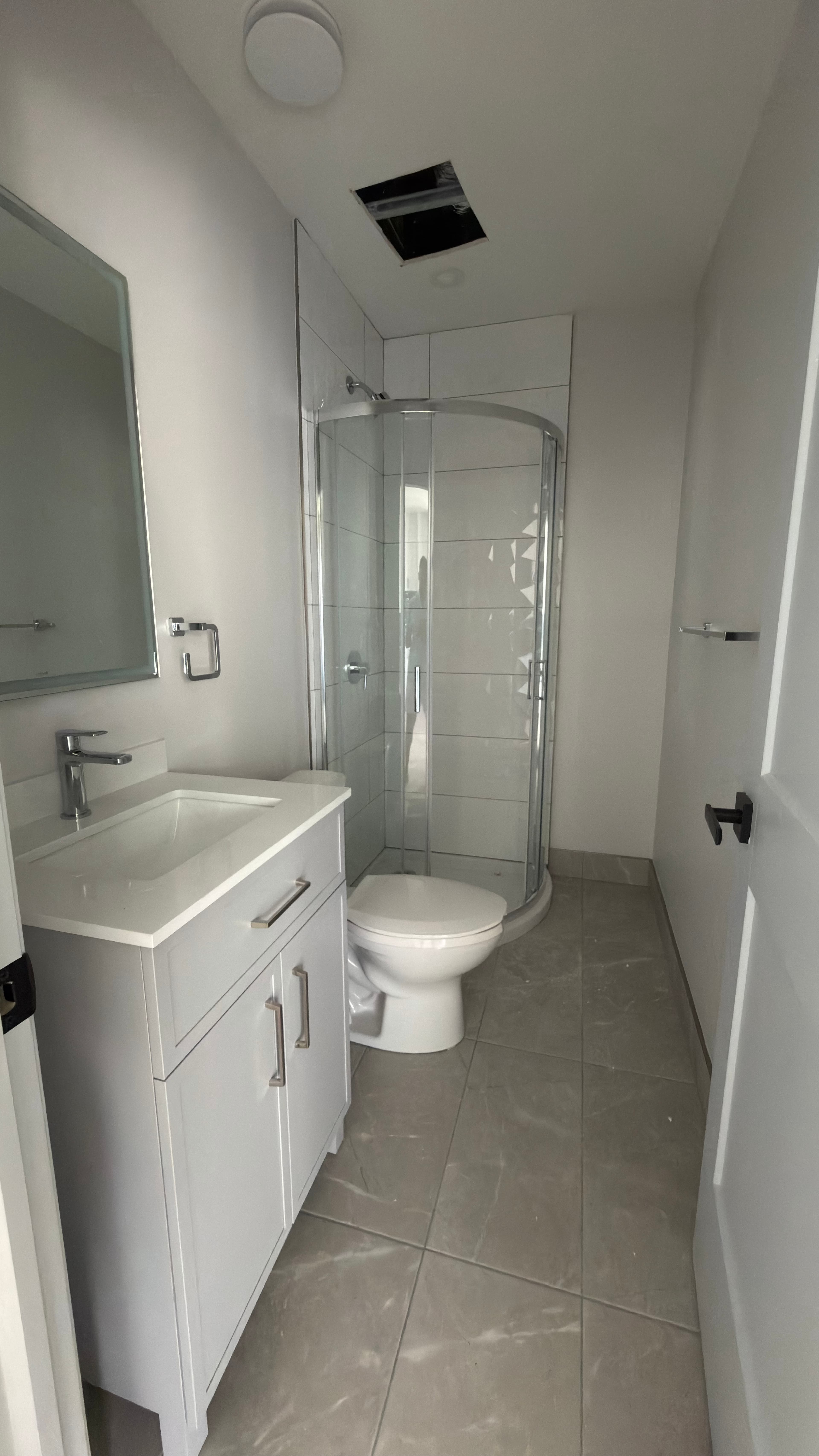 Ottawa Prime Properties — 5 Bedroom(s) and 3 Bathroom(s) - Photo 5