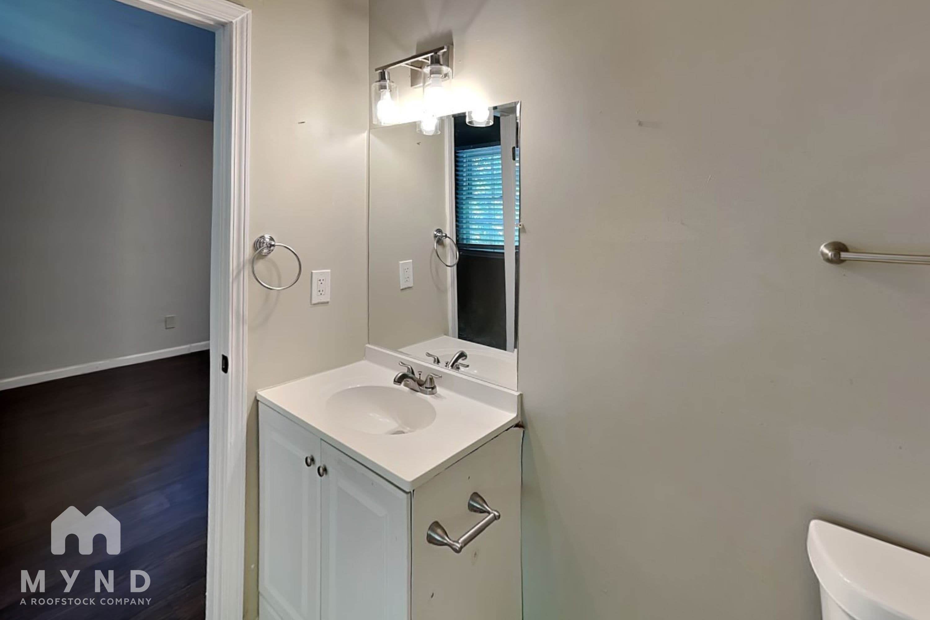 MYND — 3 Bedroom(s) and 2.5 Bathroom(s) - Photo 8