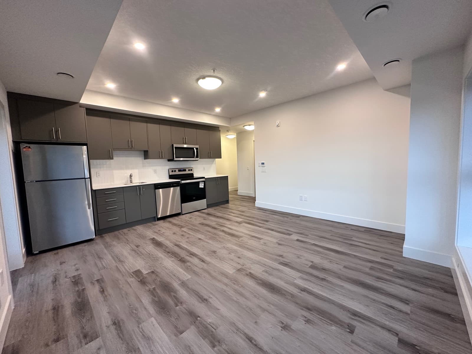 K-W Property Management — 411 - Photo 2