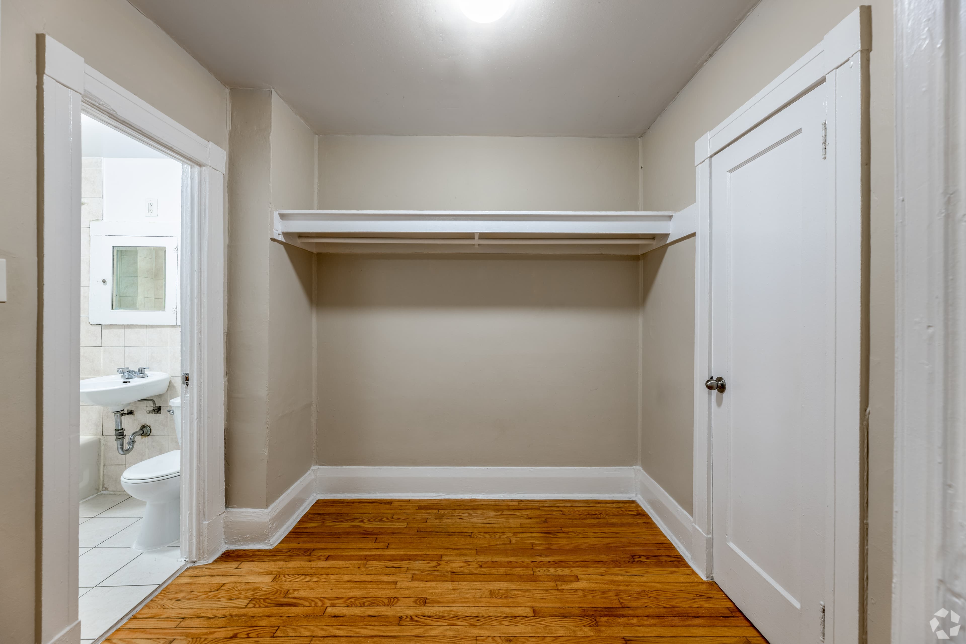 North44 Property Management — Bachelor + Den - Photo 41