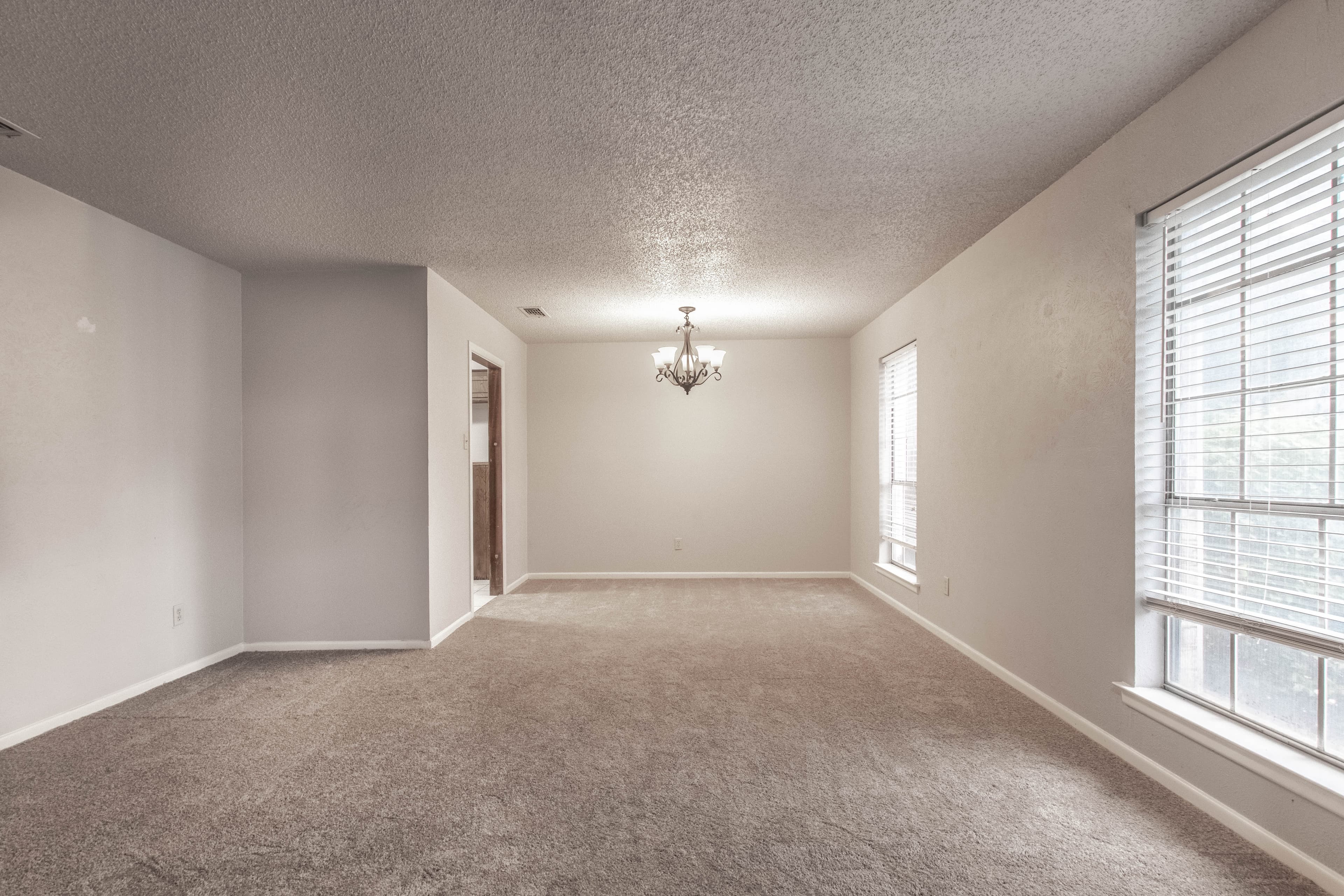 Scott Brown Properties — 3 Bedroom(s) and 2 Bathroom(s) - Photo 3