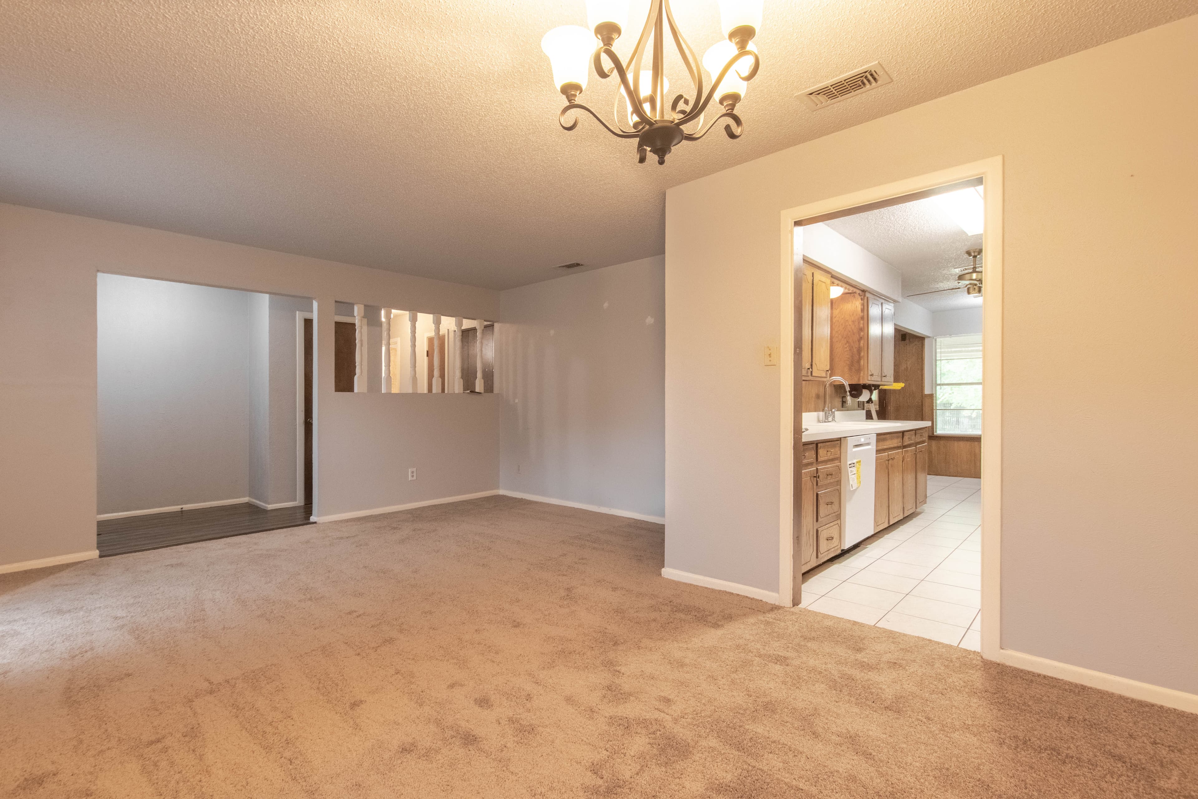 Scott Brown Properties — 3 Bedroom(s) and 2 Bathroom(s) - Photo 4