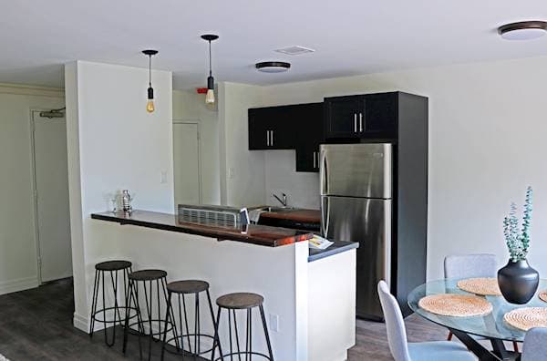 K-W Property Management — 207 - Photo 3
