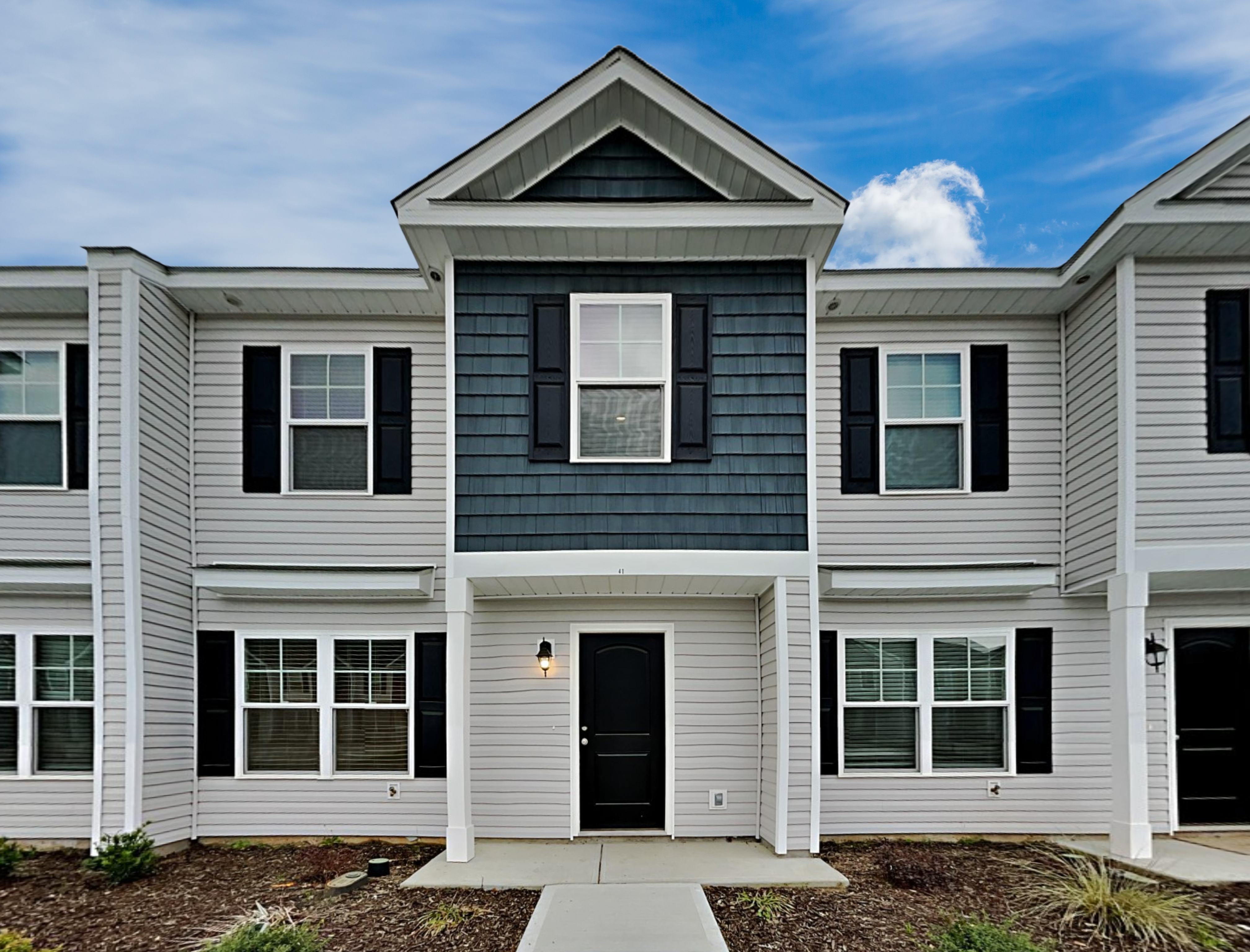 MYND — 3 Bedroom(s) and 2.5 Bathroom(s) - Photo 1